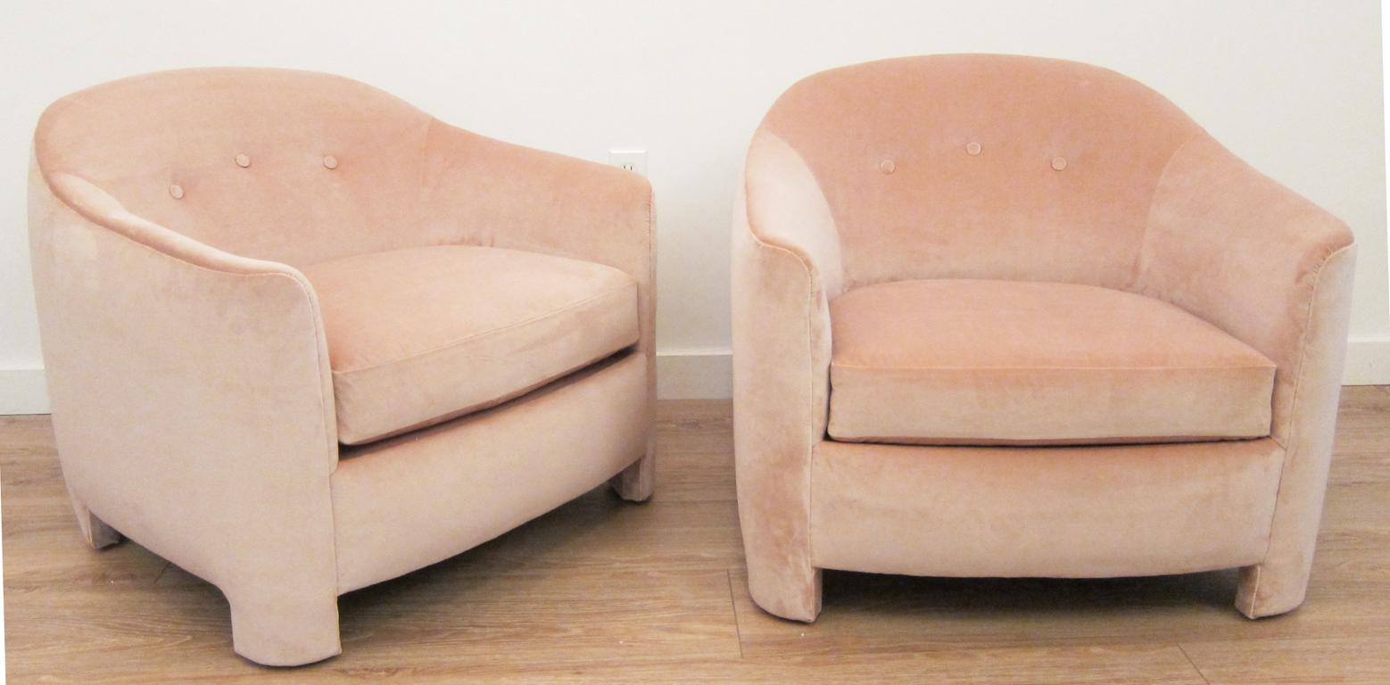 Barrel Back Lounge Chairs in Pink Velvet, USA, 1970 In Excellent Condition In Miami, FL