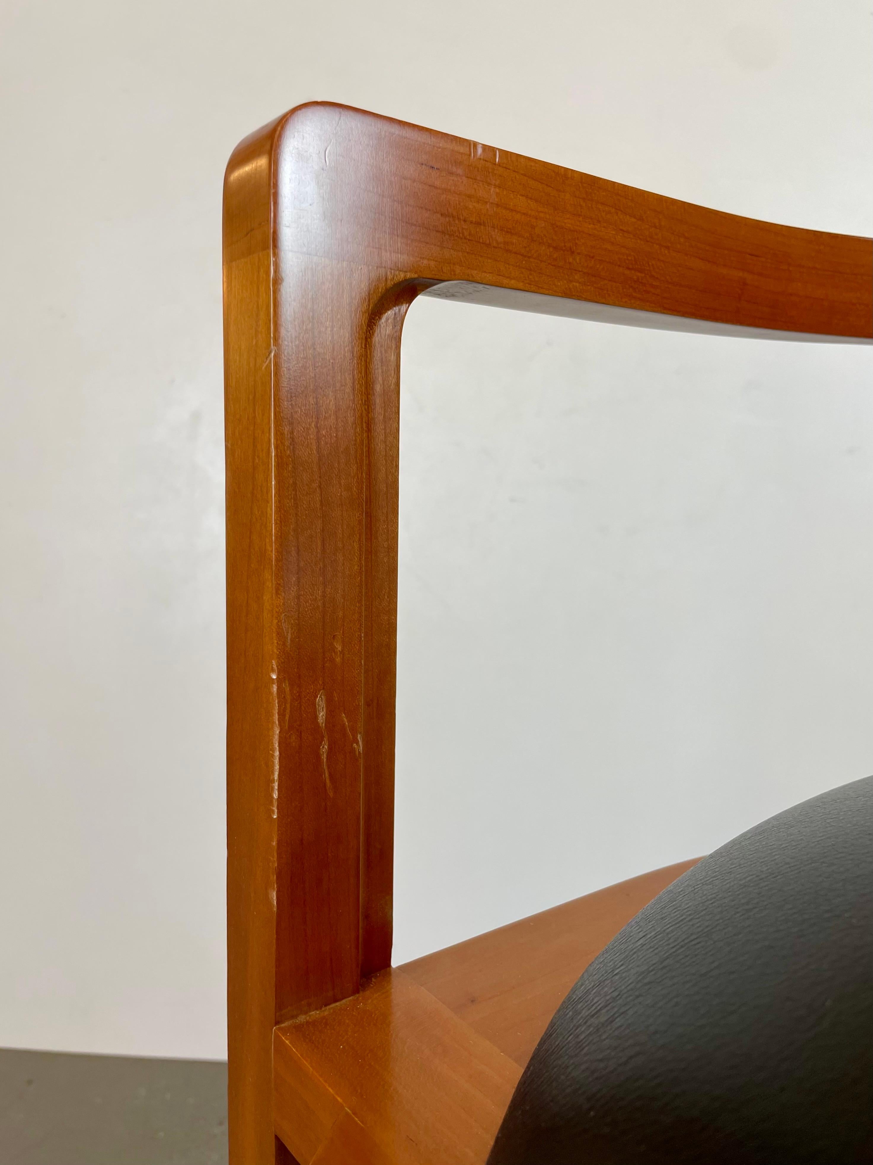 Sedia Barrel di Frank Lloyd Wright Edito da Cassina, 1986 in vendita 3