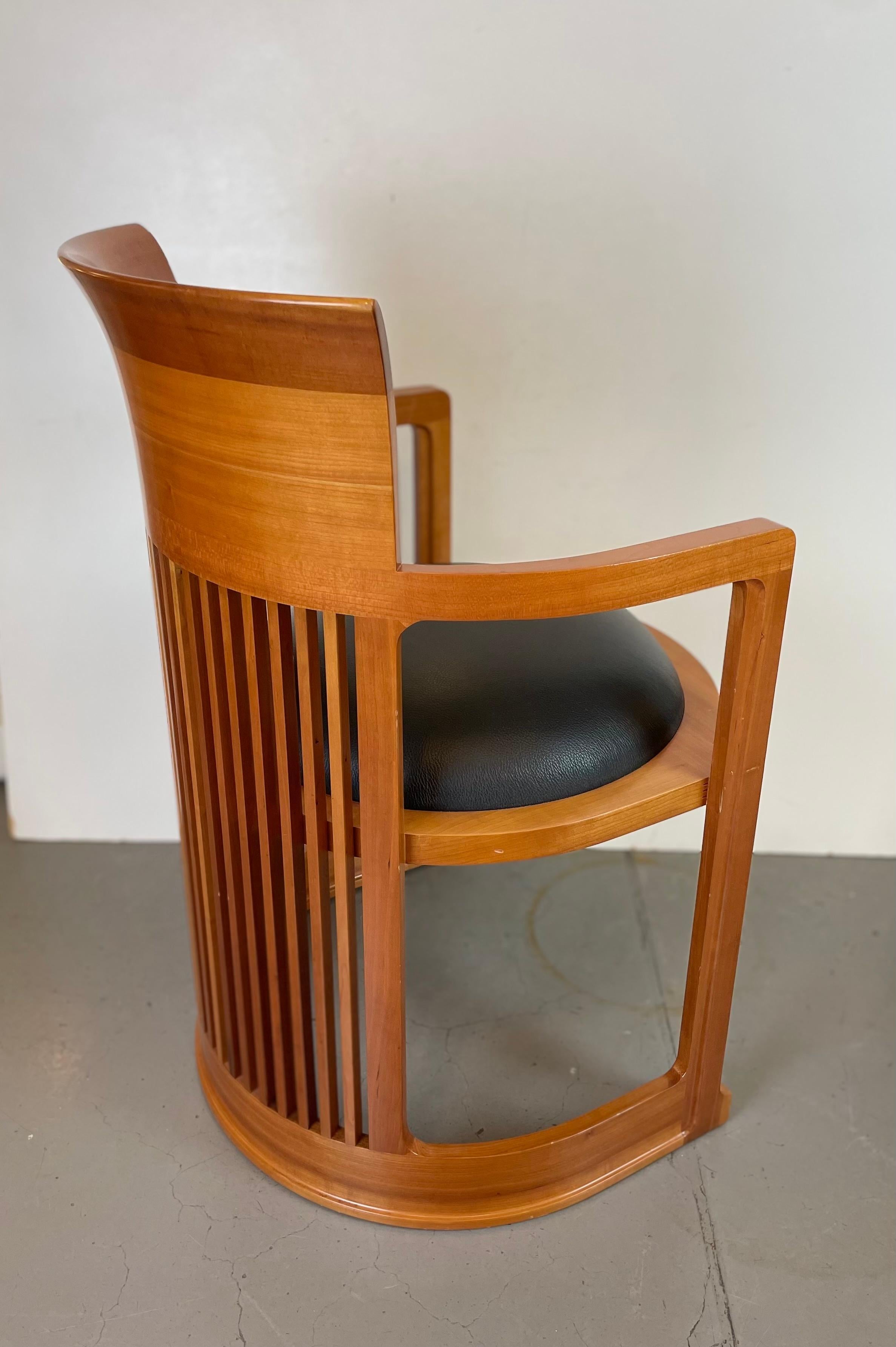 Sedia Barrel di Frank Lloyd Wright Edito da Cassina, 1986 in vendita 5