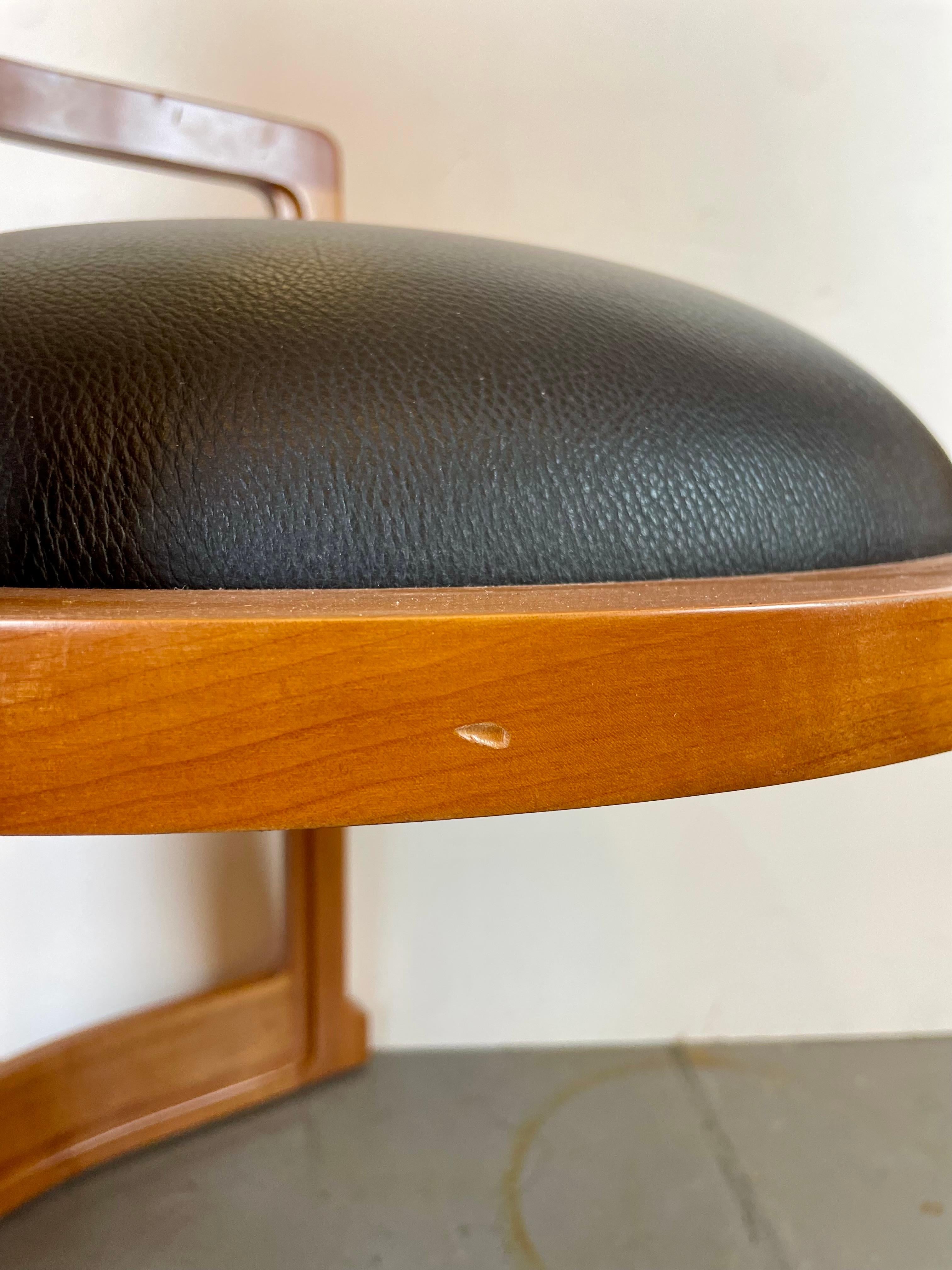Sedia Barrel di Frank Lloyd Wright Edito da Cassina, 1986 in vendita 6