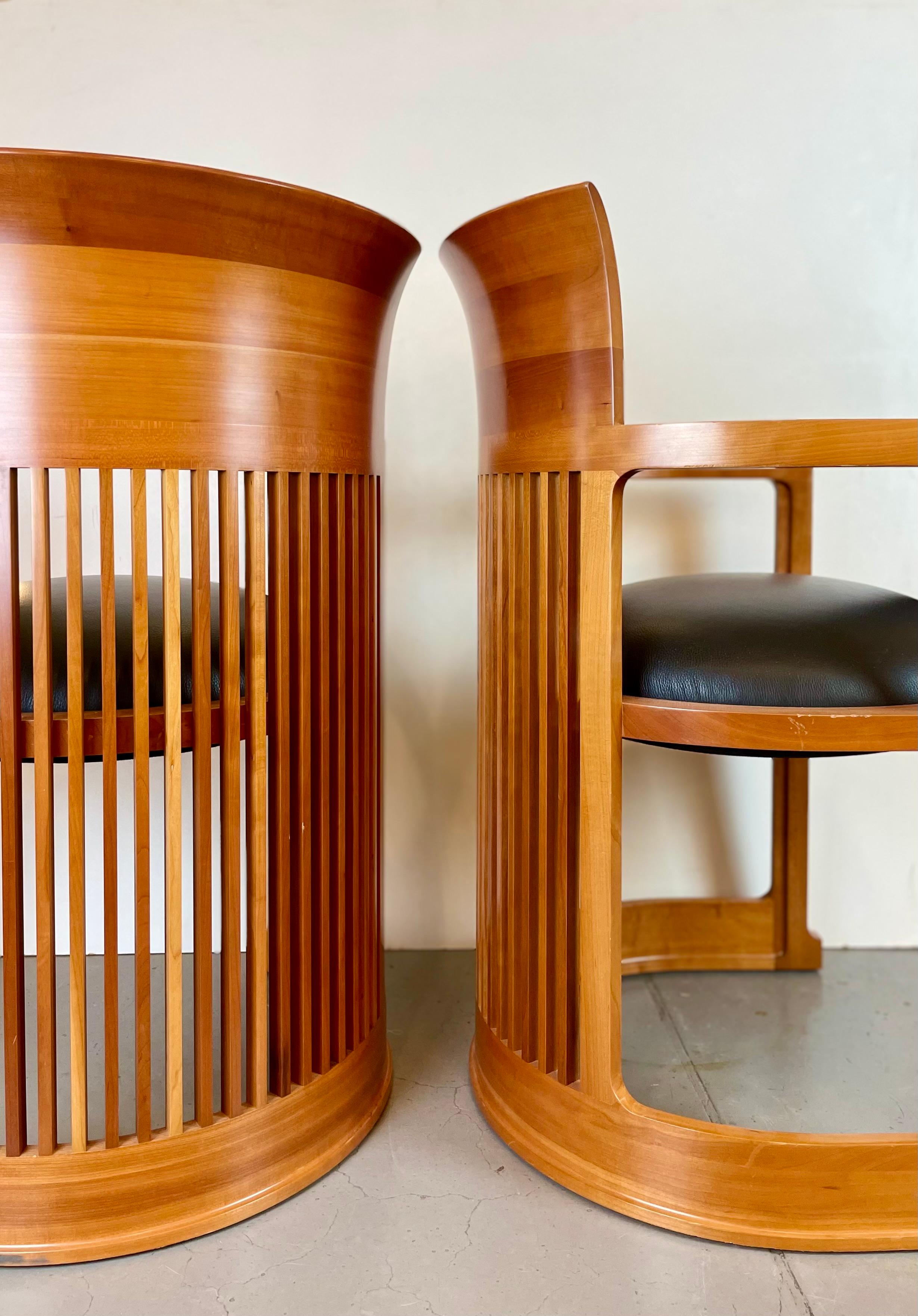 Sedia Barrel di Frank Lloyd Wright Edito da Cassina, 1986 in vendita 11
