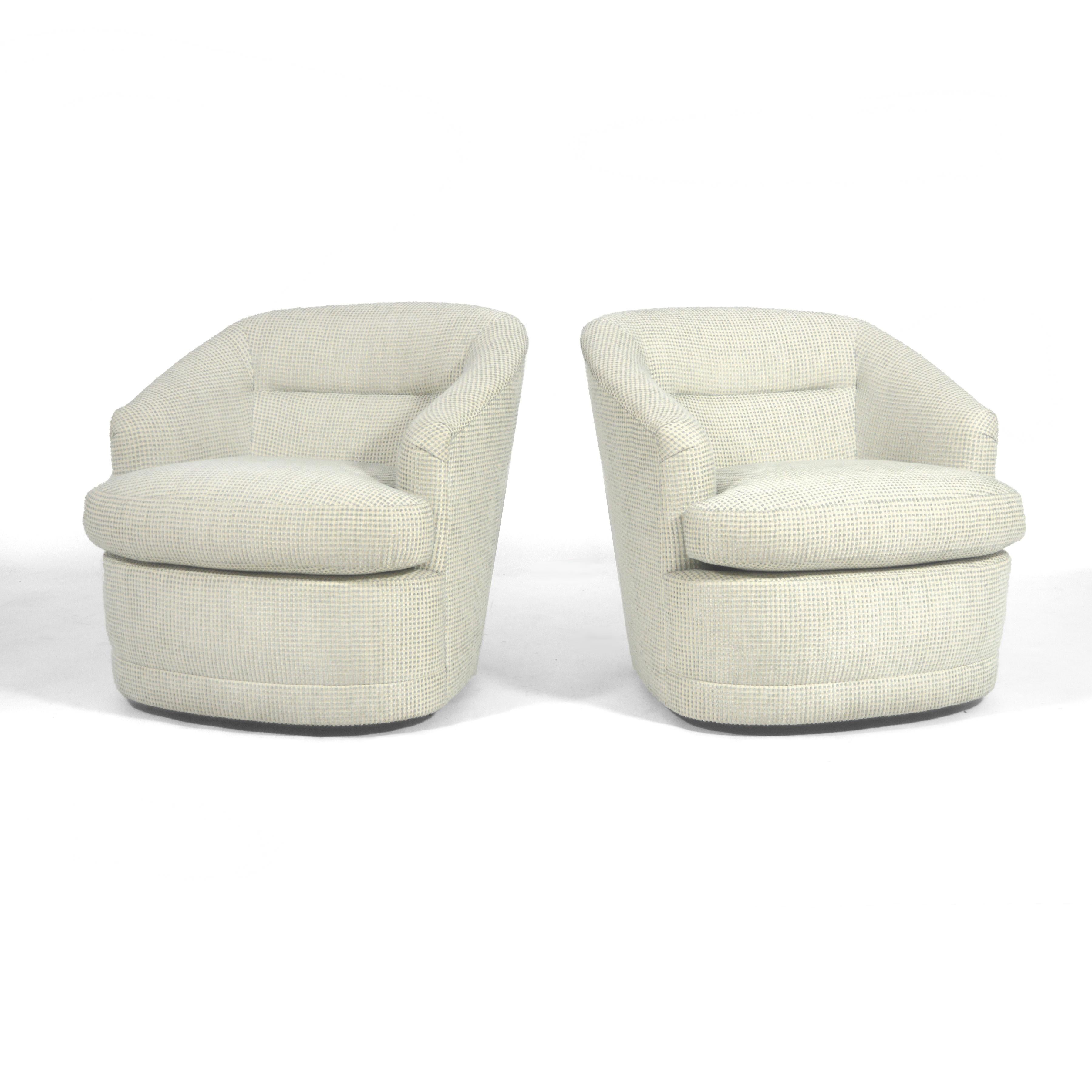 Late 20th Century Barrel Chairs in the Manner of Milo Baughman For Sale