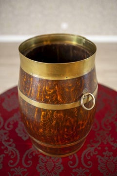 Barrel-Like Oak Umbrella Stand from the Early 20th Century