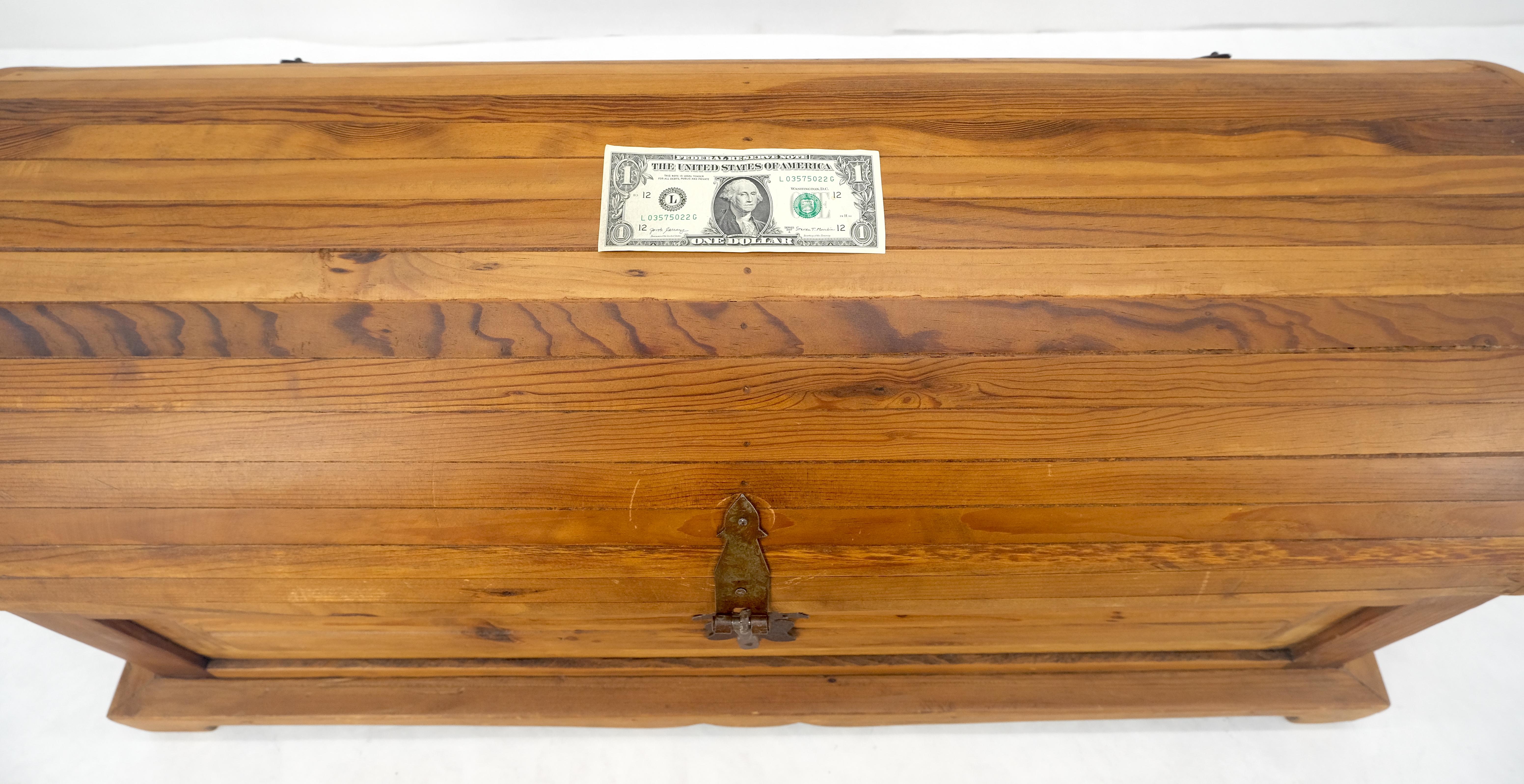 Barrel Shape Top Vintage Pine Wood Trunk Chest MINT For Sale 11