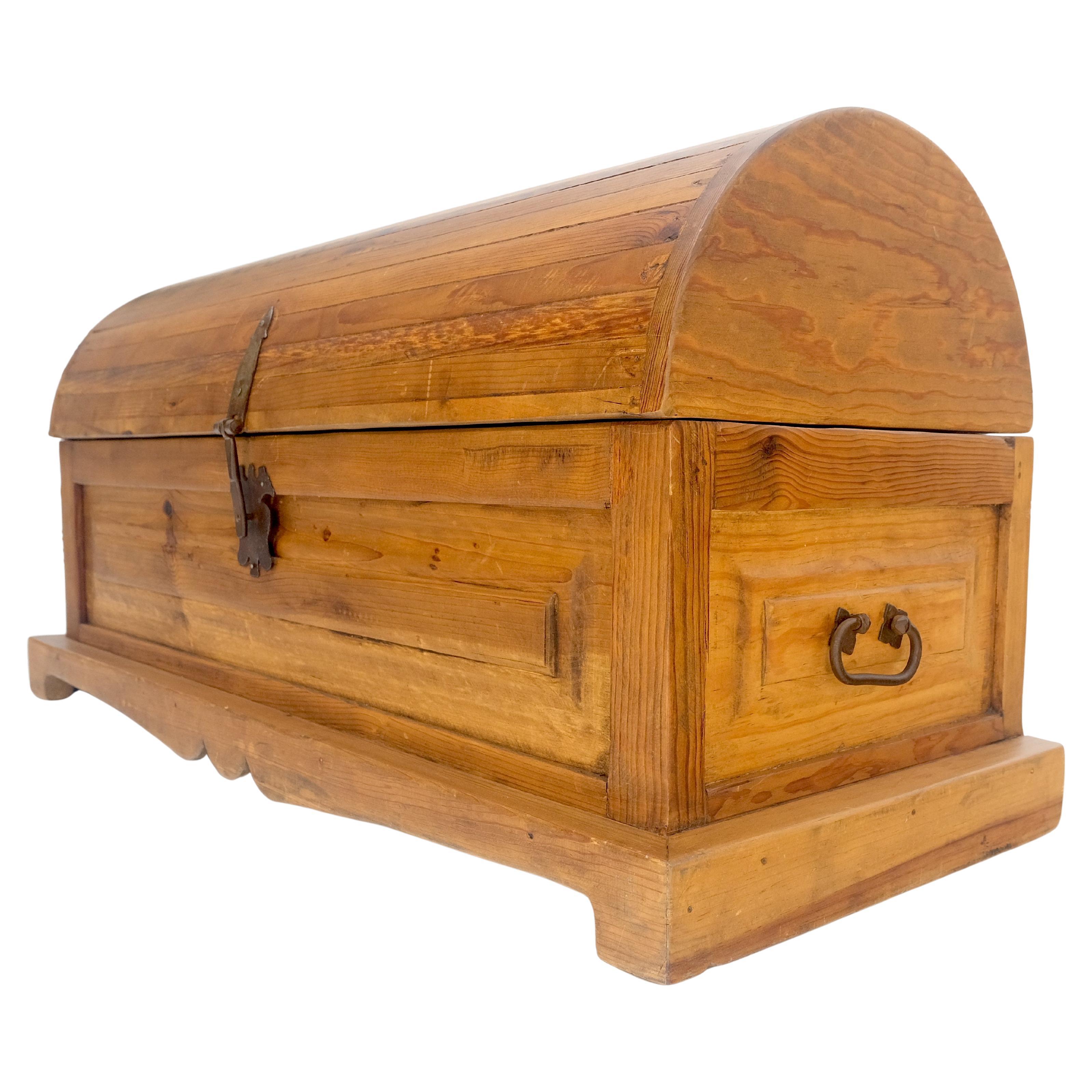 Barrel Shape Top Vintage Pine Wood Trunk Chest MINT For Sale