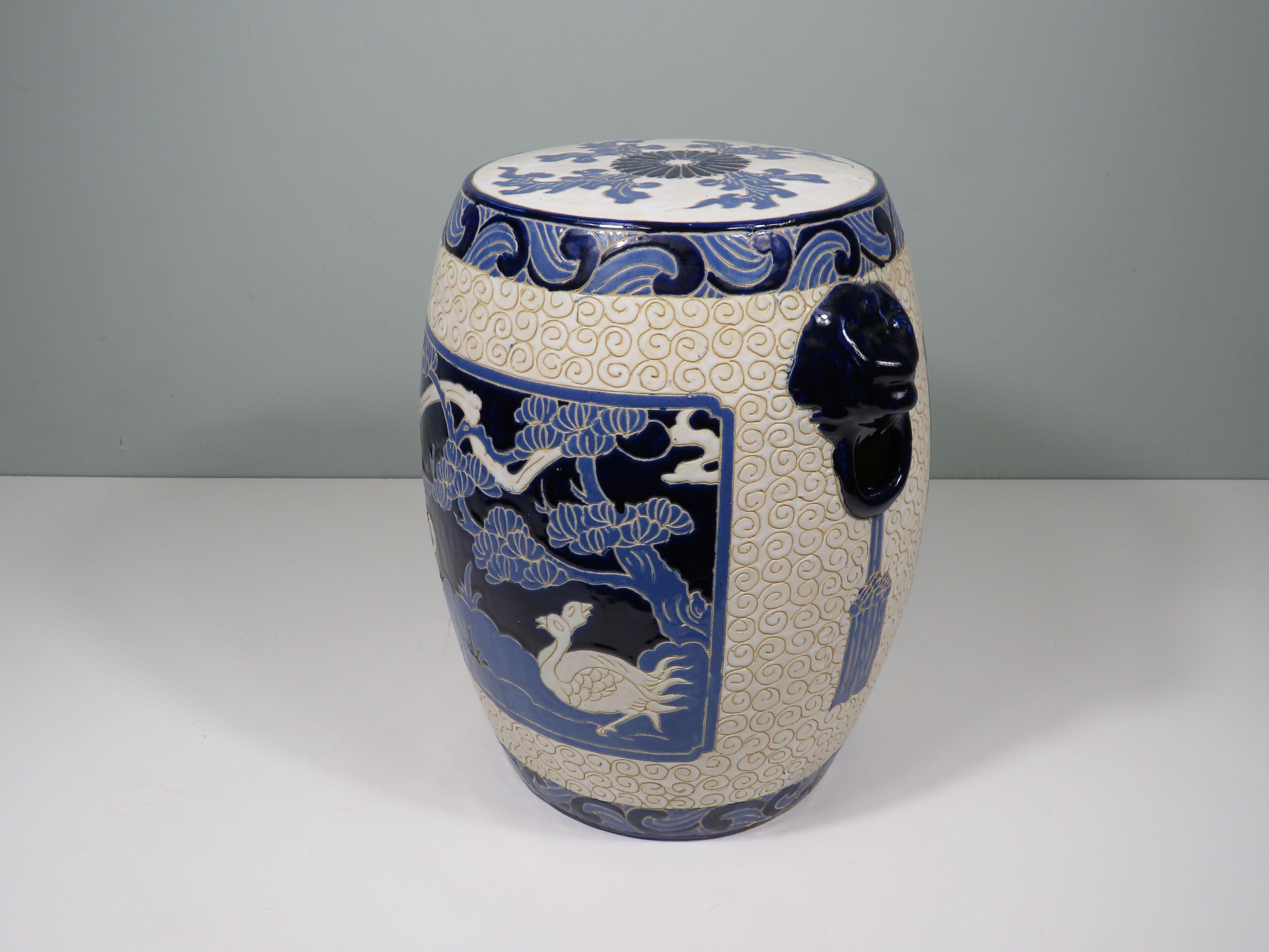 Mid-Century Modern Barrel-shaped ceramic stool with oriental decoration, Italy 1970-1980 For Sale