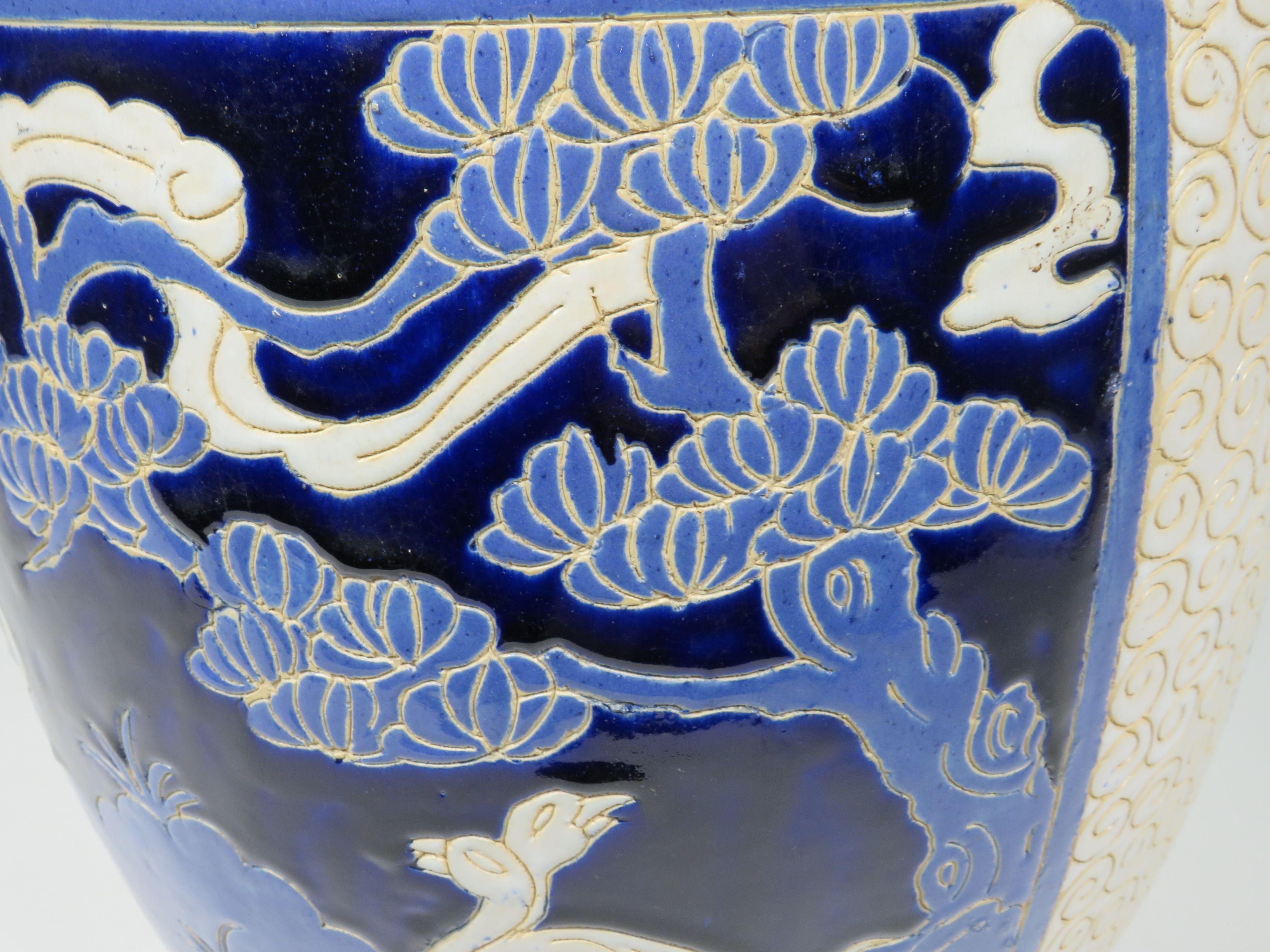 Barrel-shaped ceramic stool with oriental decoration, Italy 1970-1980 In Good Condition For Sale In Herentals, BE