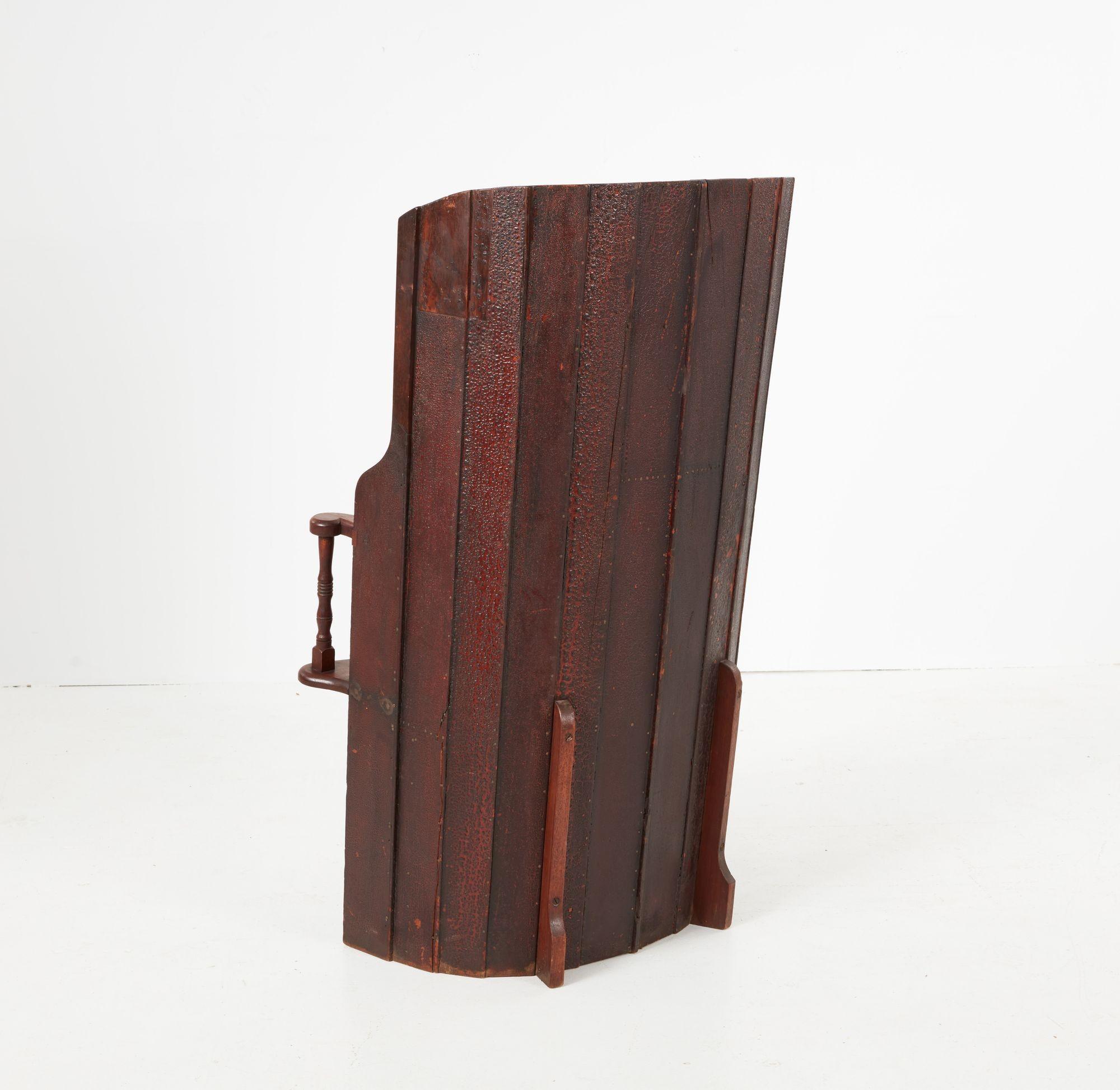 Barreled Back Wherry Chair im Zustand „Gut“ im Angebot in Greenwich, CT