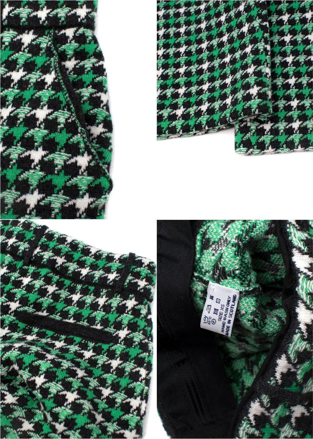 Barrie Green, White & Black Knitted Vest & Trousers - US 4/6 For Sale 7