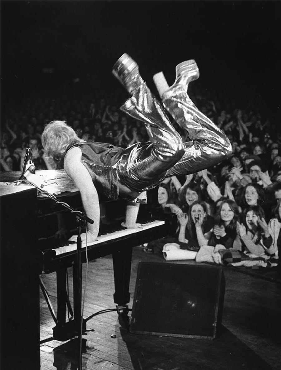 Barrie Wentzell Black and White Photograph - Elton John, Sundown Theatre, Edmonton, North London, 1973