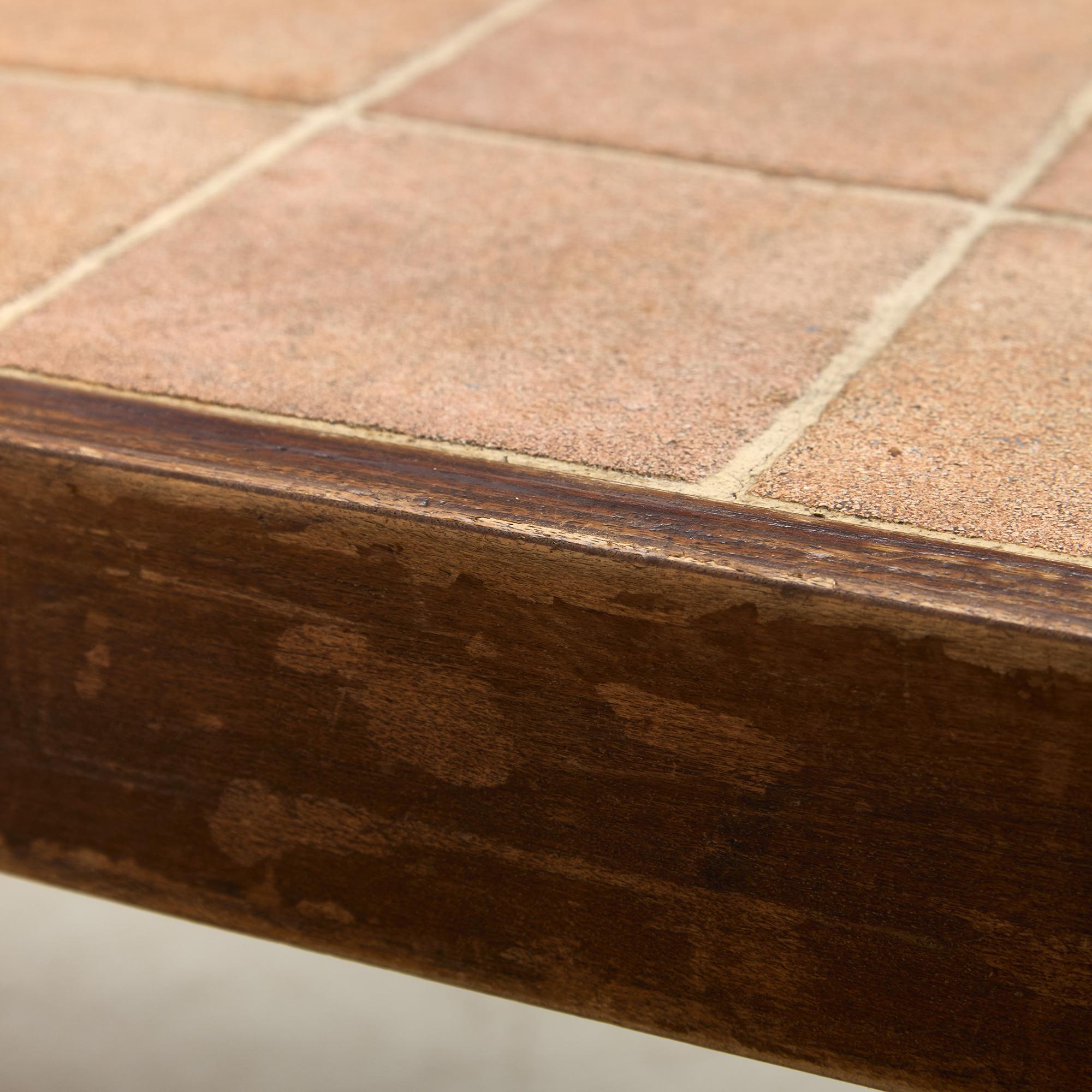 Table basse Barrois à plateau céramique en angle en vente 11