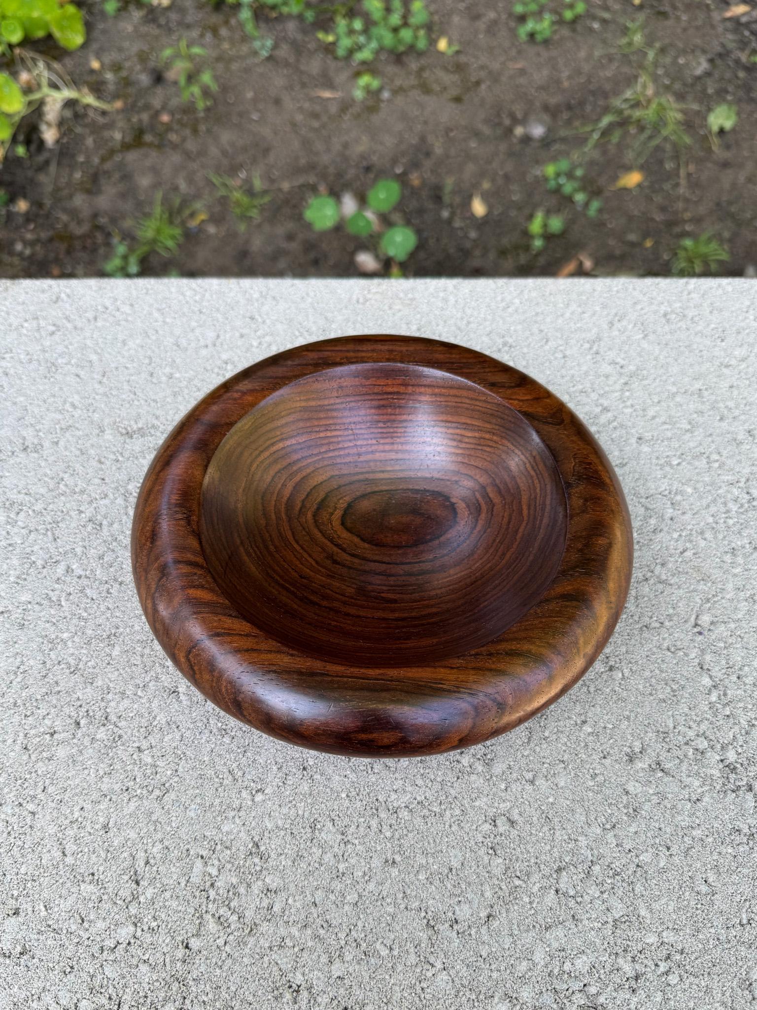 Barry Biesanz Ciotola in legno massiccio di cocobolo lavorata a mano, Costa Rica, 2000 In condizioni buone in vendita a San Juan Capistrano, CA
