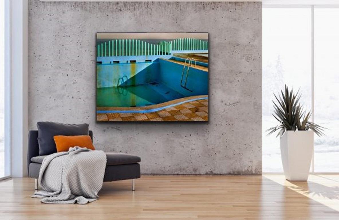 Havana-Pool von Barry Cawston. 90 x 75cm Fotografie mit Acryl-Fronthalterung im Angebot 1