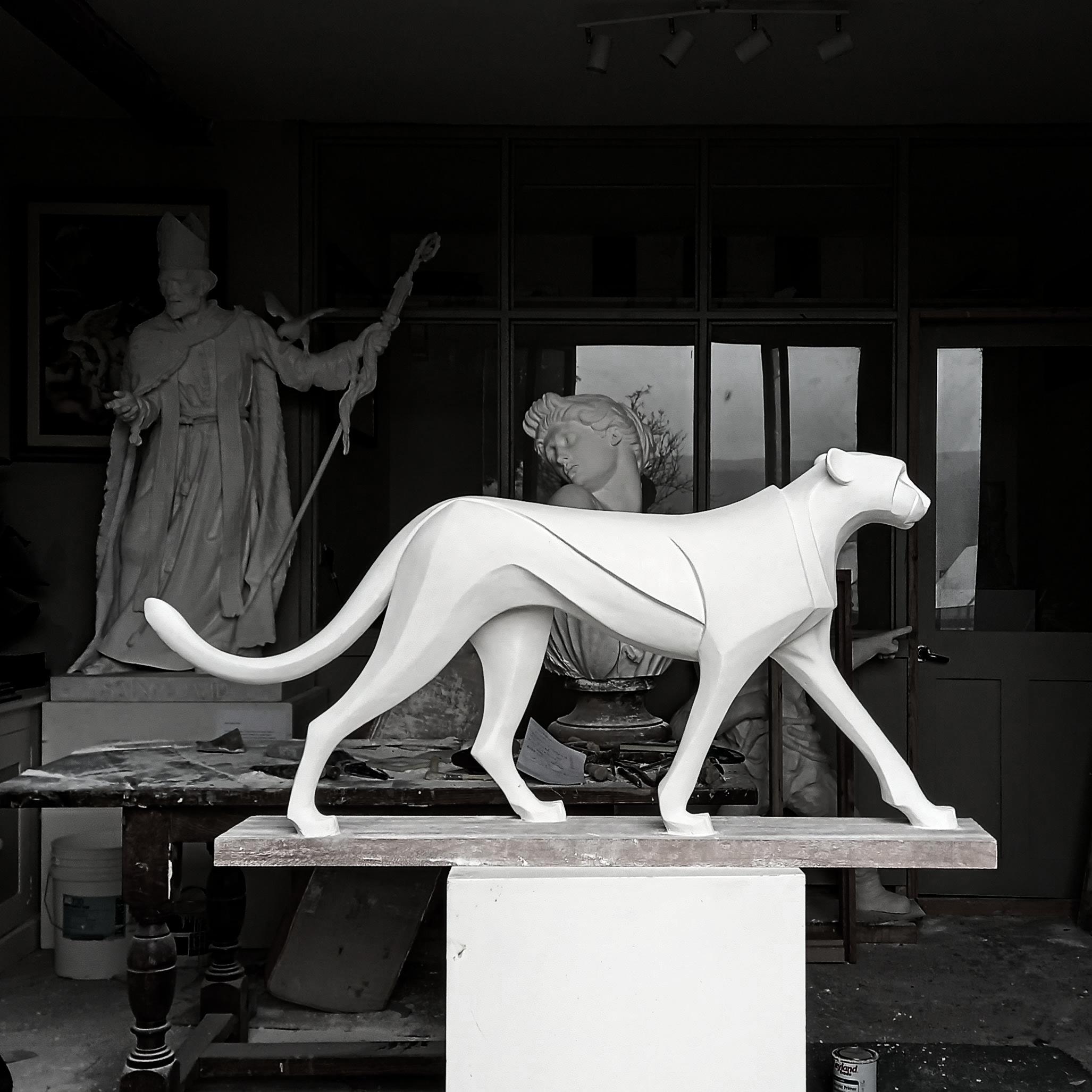Gepard (Abstrakt), Sculpture, von Barry Davies 
