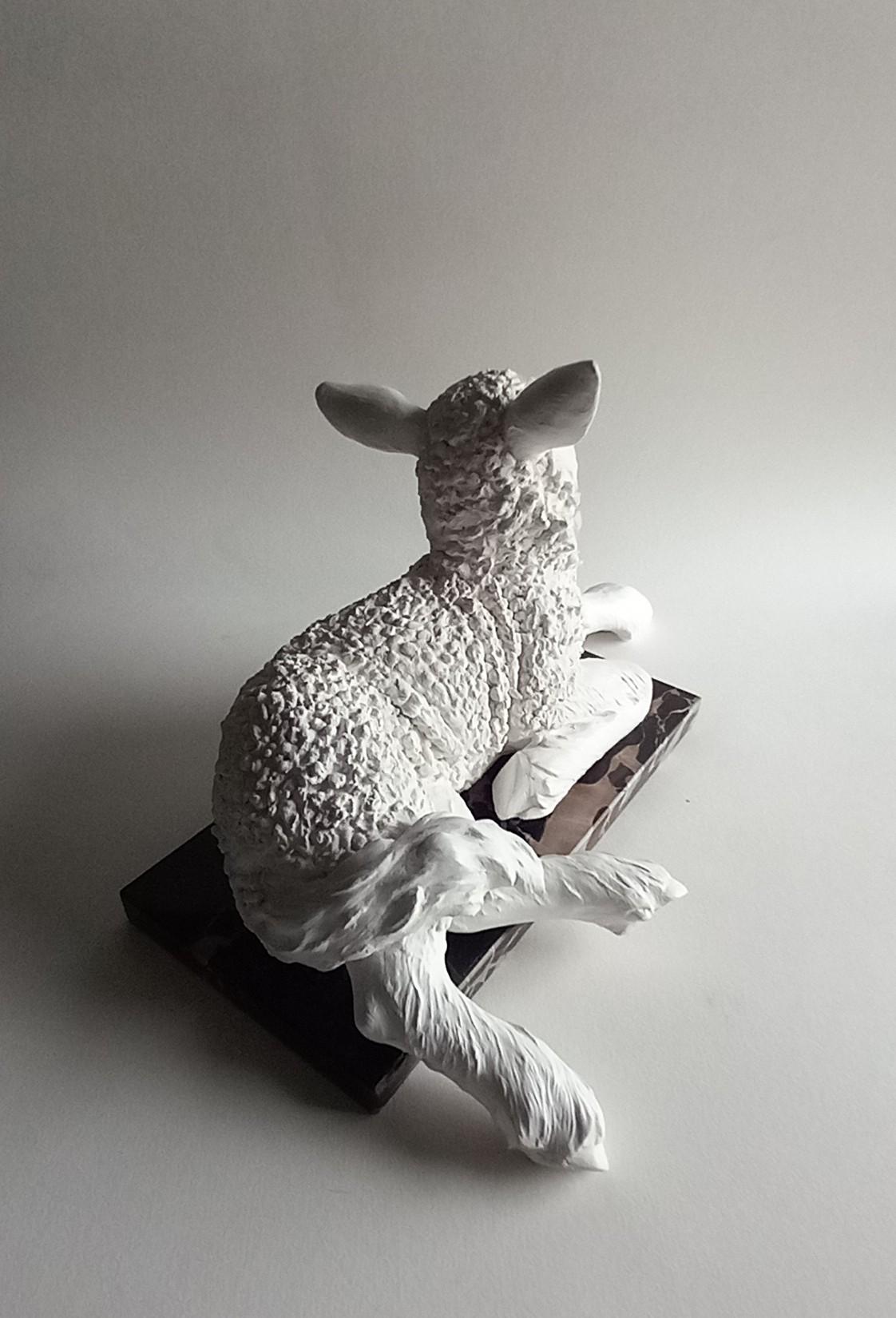Lamm (Barock), Sculpture, von Barry Davies