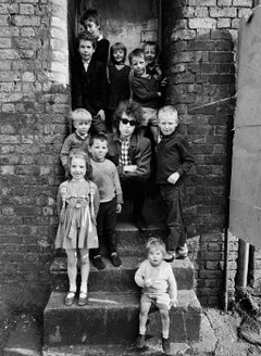 Vintage Bob Dylan, "Kids On Steps" Liverpool, England 1966, framed 20x24" print