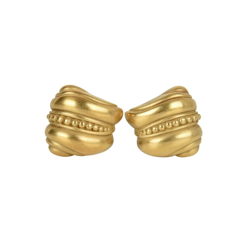 Barry Kieselstein-Cord Boucles d'oreilles en or 18 carats avec design emblématique et signature en or vert en vente 1