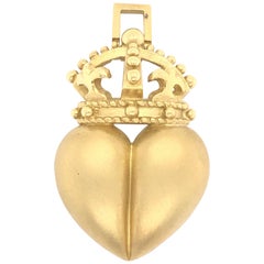 Barry Kieselstein - Broche/pendentif en or jaune sablé 18 carats en forme de cœur et de couronne de cordon