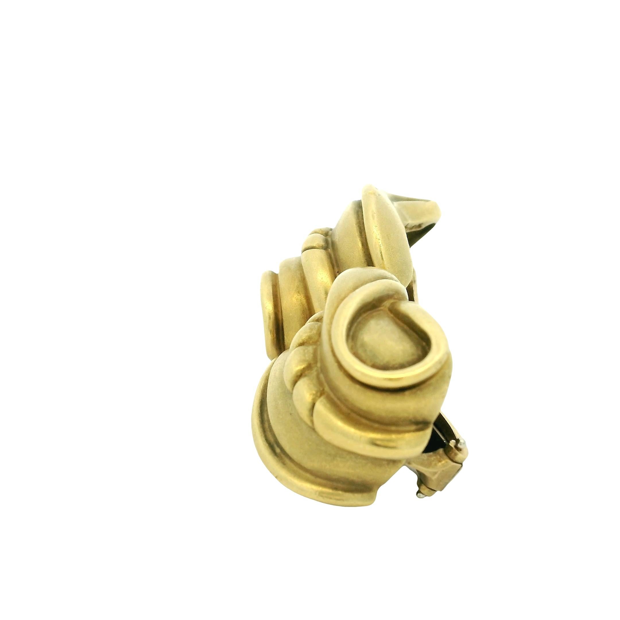 Barry Kieselstein-Cord  Retired 18 Karat Gold Scroll Vintage Earrings For Sale 1
