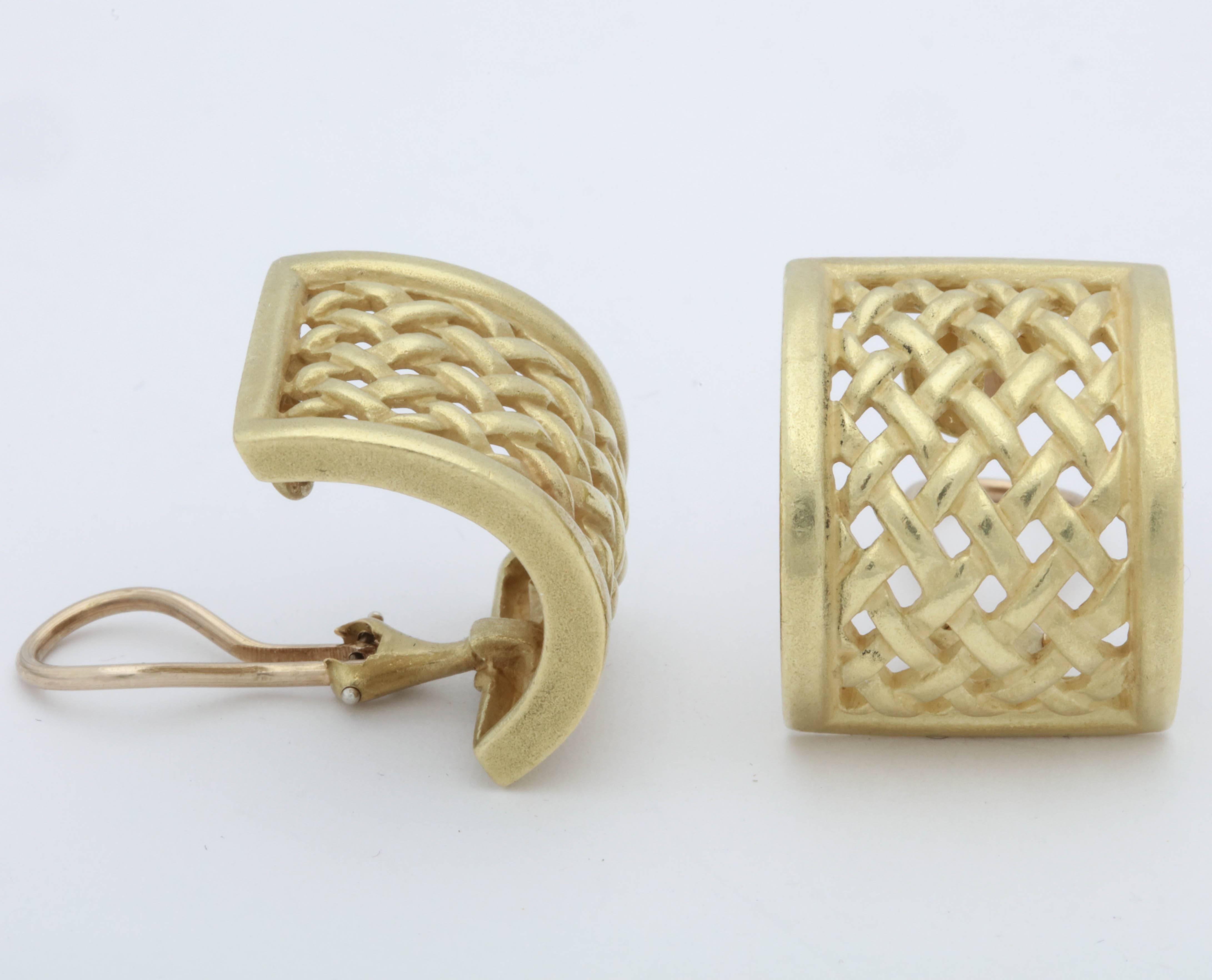 Barry Kiselstein Cord Unusual Basket Weave Pattern Gold Clip Back Earrings 1