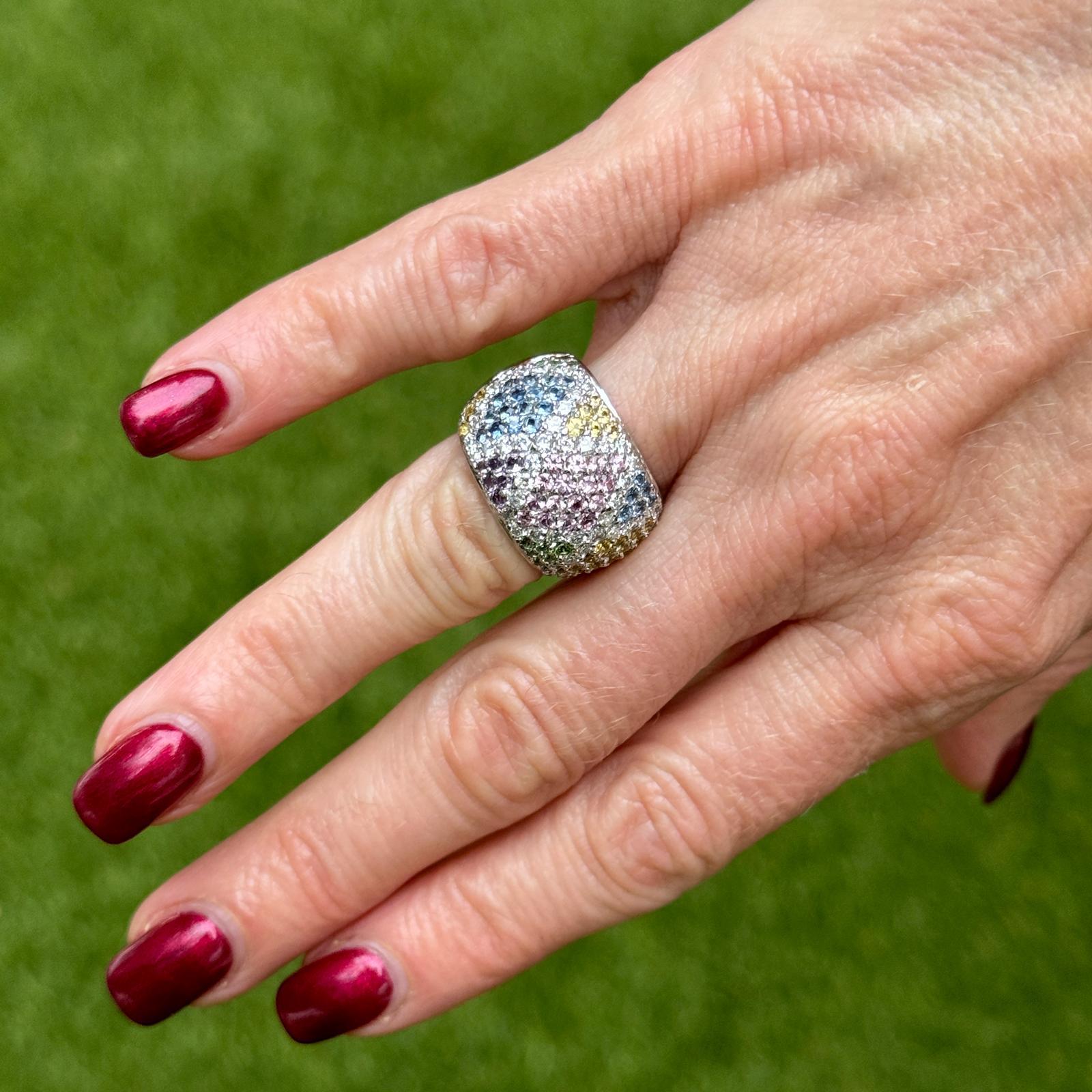 Round Cut Barry Kronen Diamond Colored Stone 18 Karat White Gold Band Ring