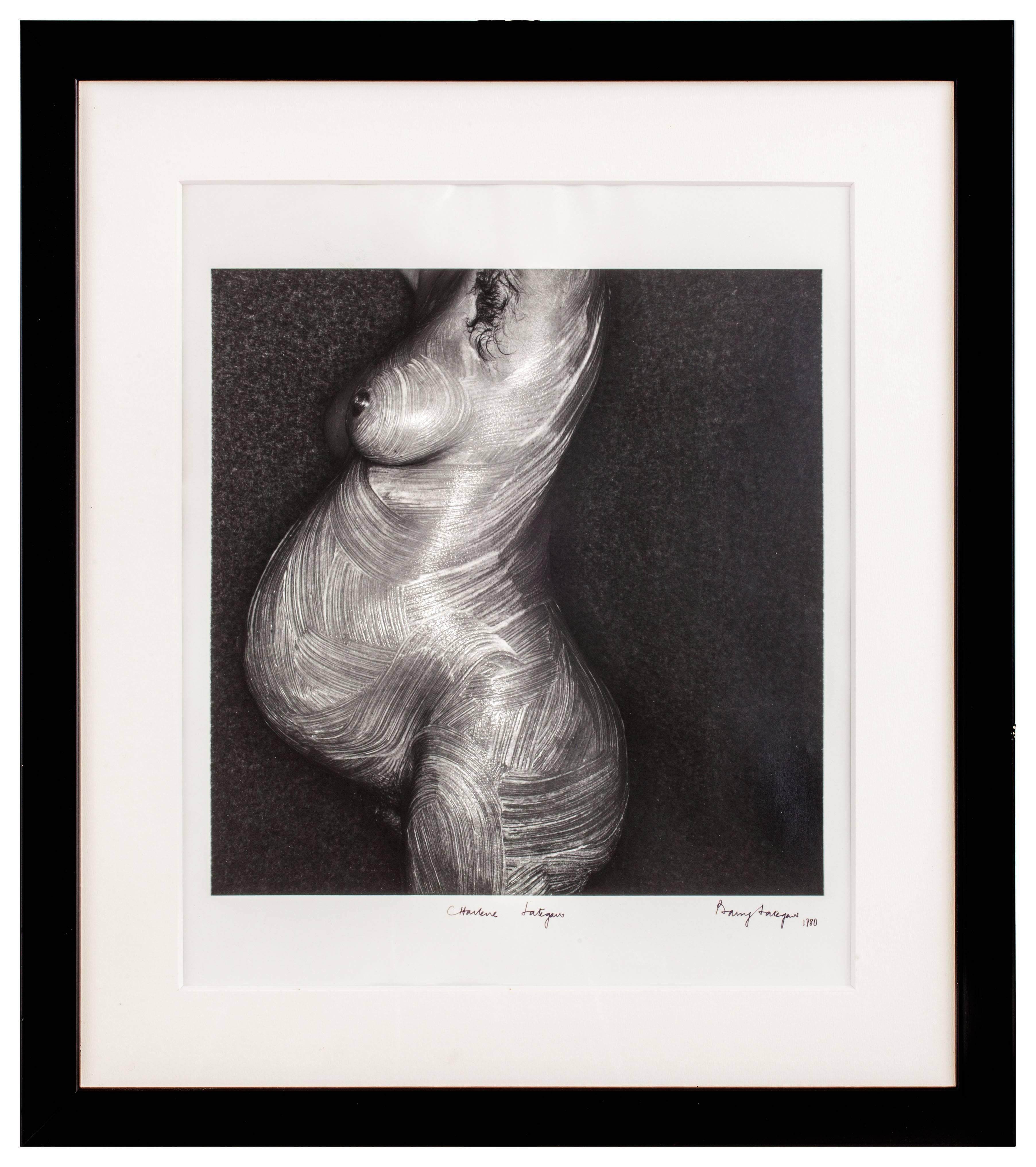 Dimensions:
31 x 30.2
55,7 x 49.3 with frame
Signed, titled and dated (recto)
Fashion Photography

Lategan was born in South Africa in 1935 and came to England to study at the Bristol Old Vic Theatre School. His study was interrupted by a call to