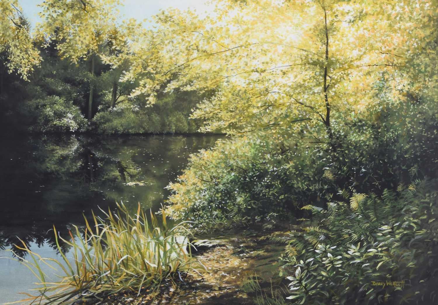 Tranquila escena fluvial en la campiña inglesa por un artista británico del siglo XX - Landscape Painting Beige de Barry Wescott