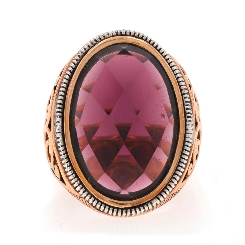 Taglia: 9 3/4

Marchio: Barse

Contenuto del metallo: Argento Sterling

Informazioni su A. Stone

Vetro
Taglio: Scacchiera ovale

Stile: Solitario da cocktail
Caratteristiche: Dettagli a volute aperte e bordi a coste

Misure

Altezza della faccia