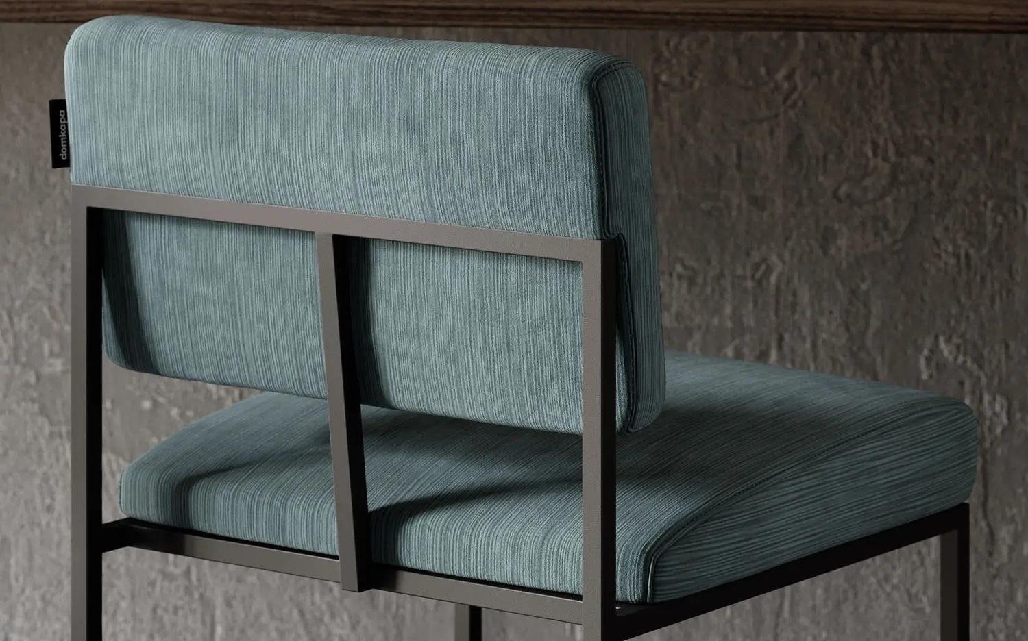 Barhocker in maßgefertigten Metallic-Finish und Lederfarben im Angebot 3