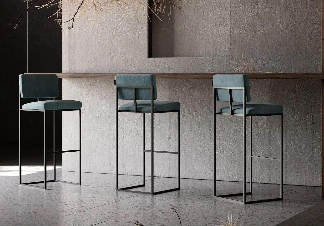 Barhocker in maßgefertigten Metallic-Finish und Lederfarben im Angebot 2