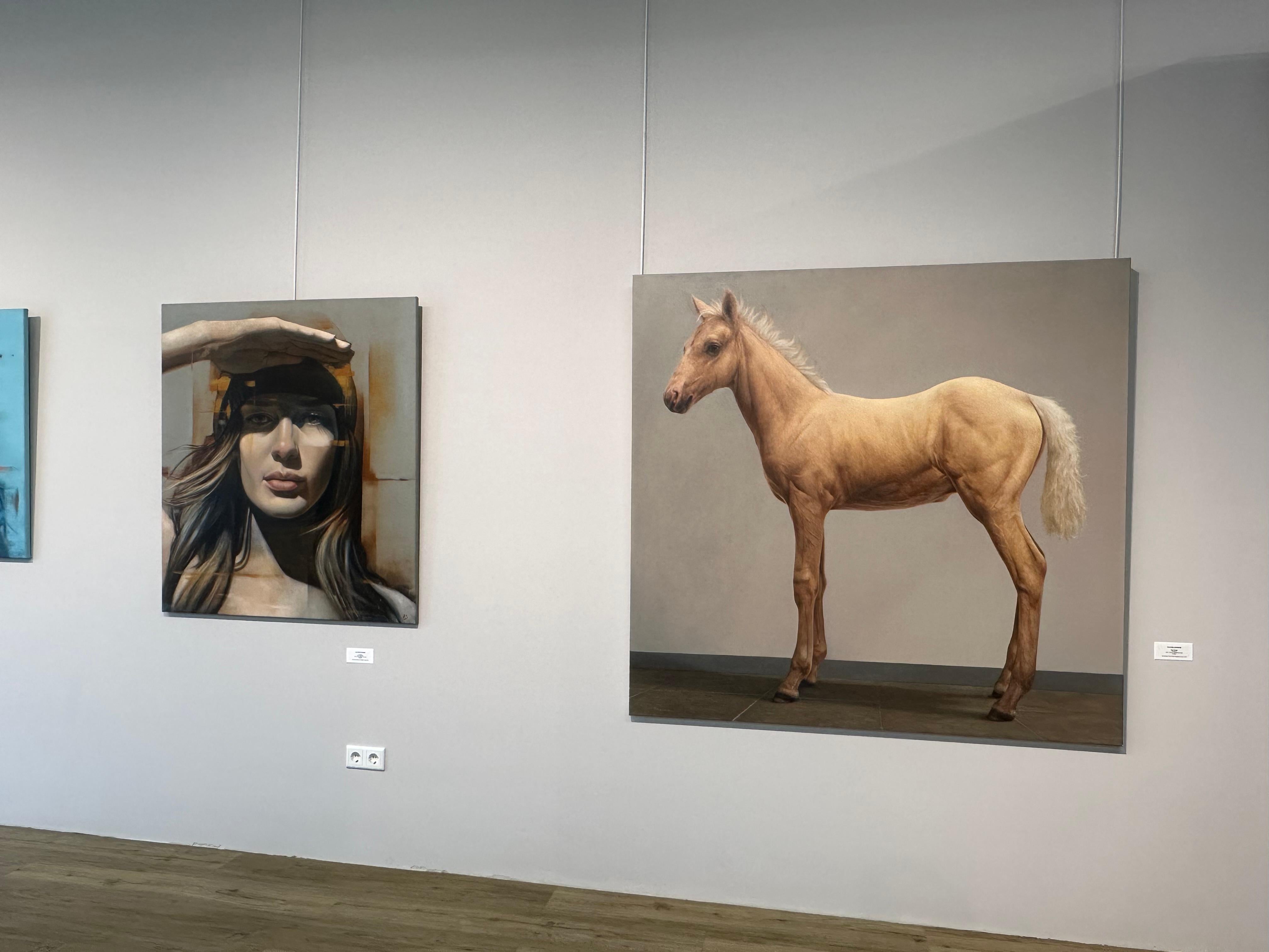 Fowl- 21 Century Contemporary hyper realistic oil painting of Horse  - Brown Figurative Painting by Bart Koning