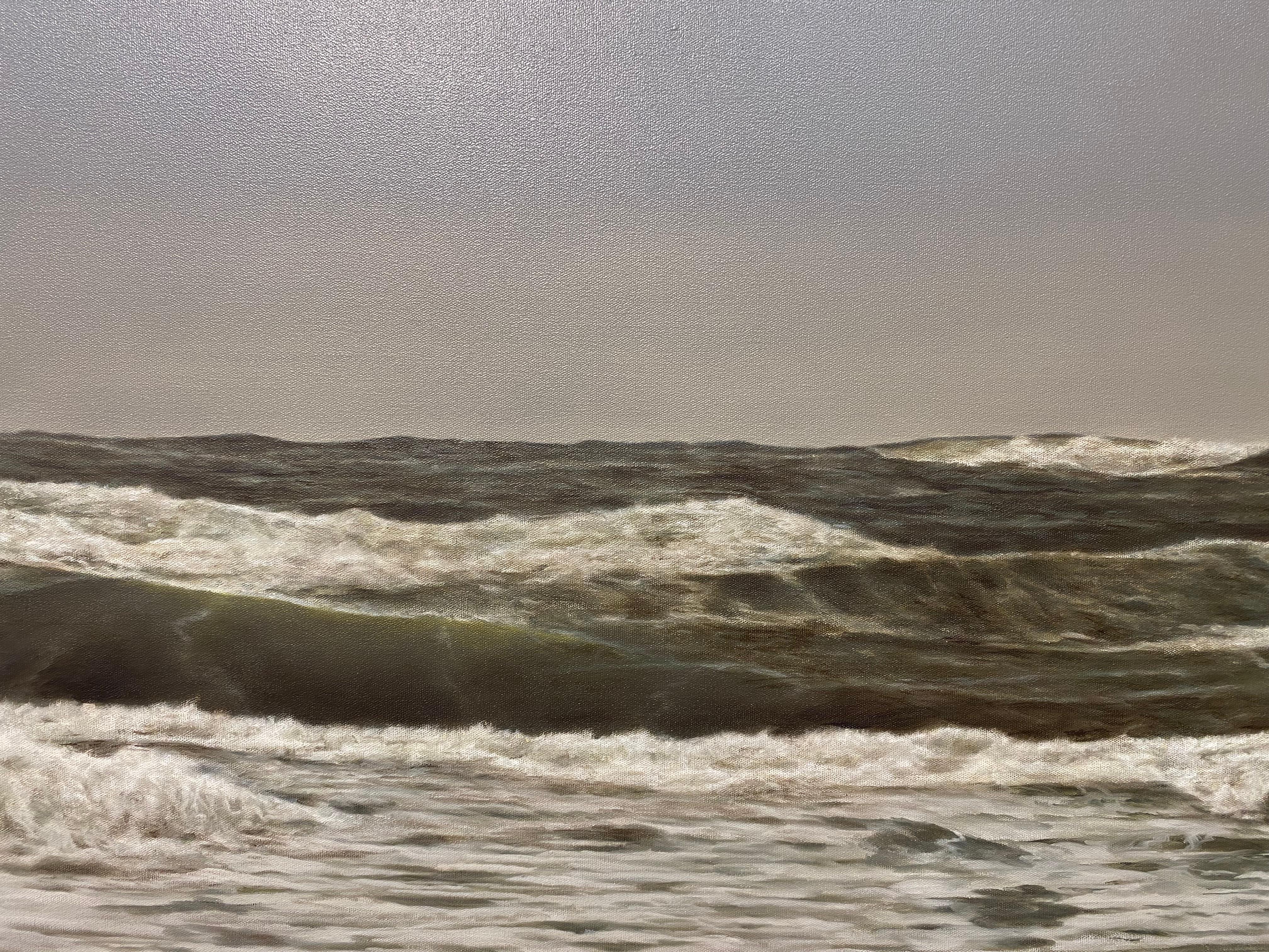 Bart Koning
Meer III
155 x 150 cm
Öl auf Leinen

Wir sind stolz darauf, den deutsch-niederländischen Künstler Bart Koning vorstellen zu können.

Unglaublich clever, wie der ursprünglich holländische Bart Koning es versteht, alle Themen auf eine ganz