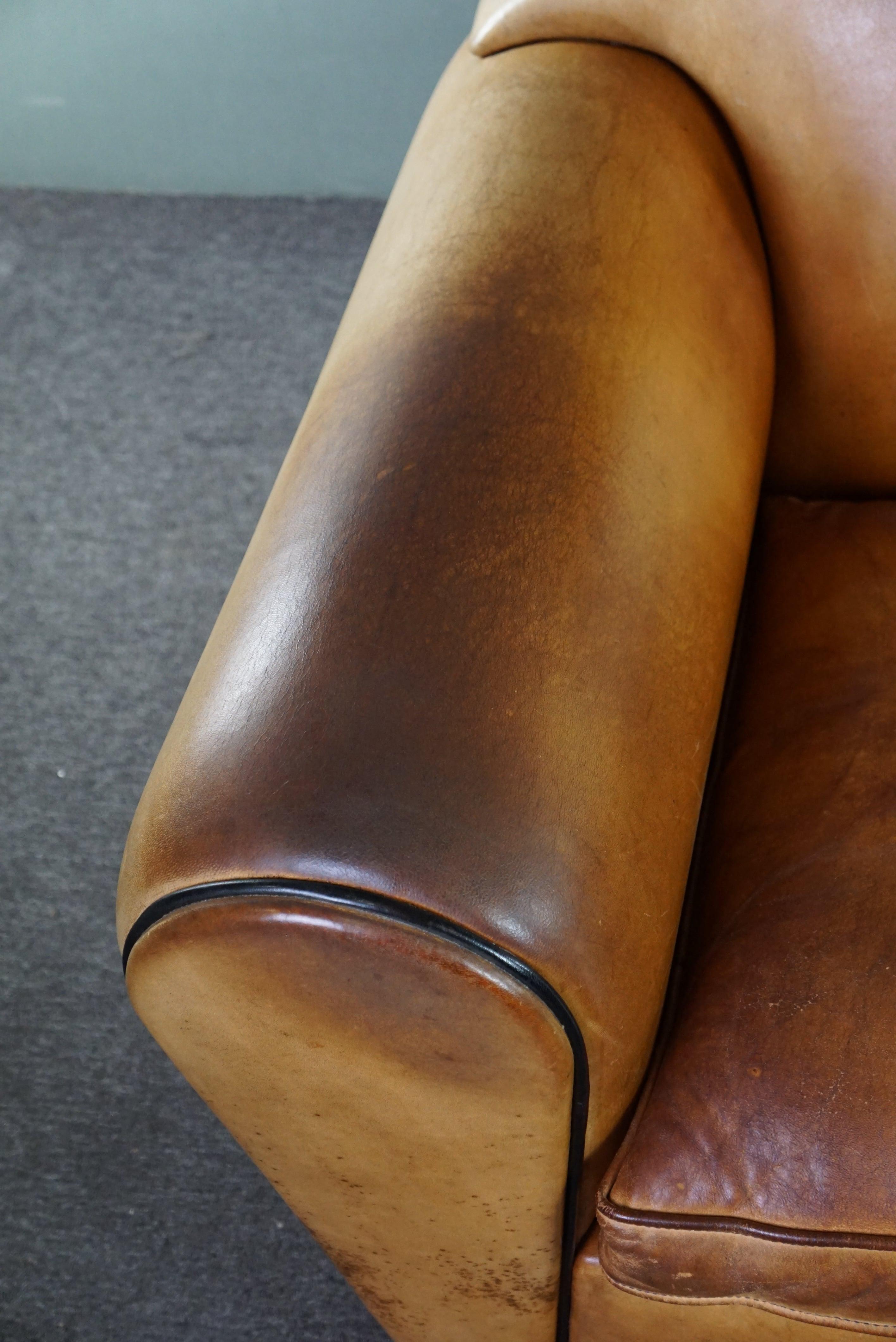Late 20th Century Bart van Bekhoven sheepleather 2-seater design sofa, beautiful light honey color For Sale