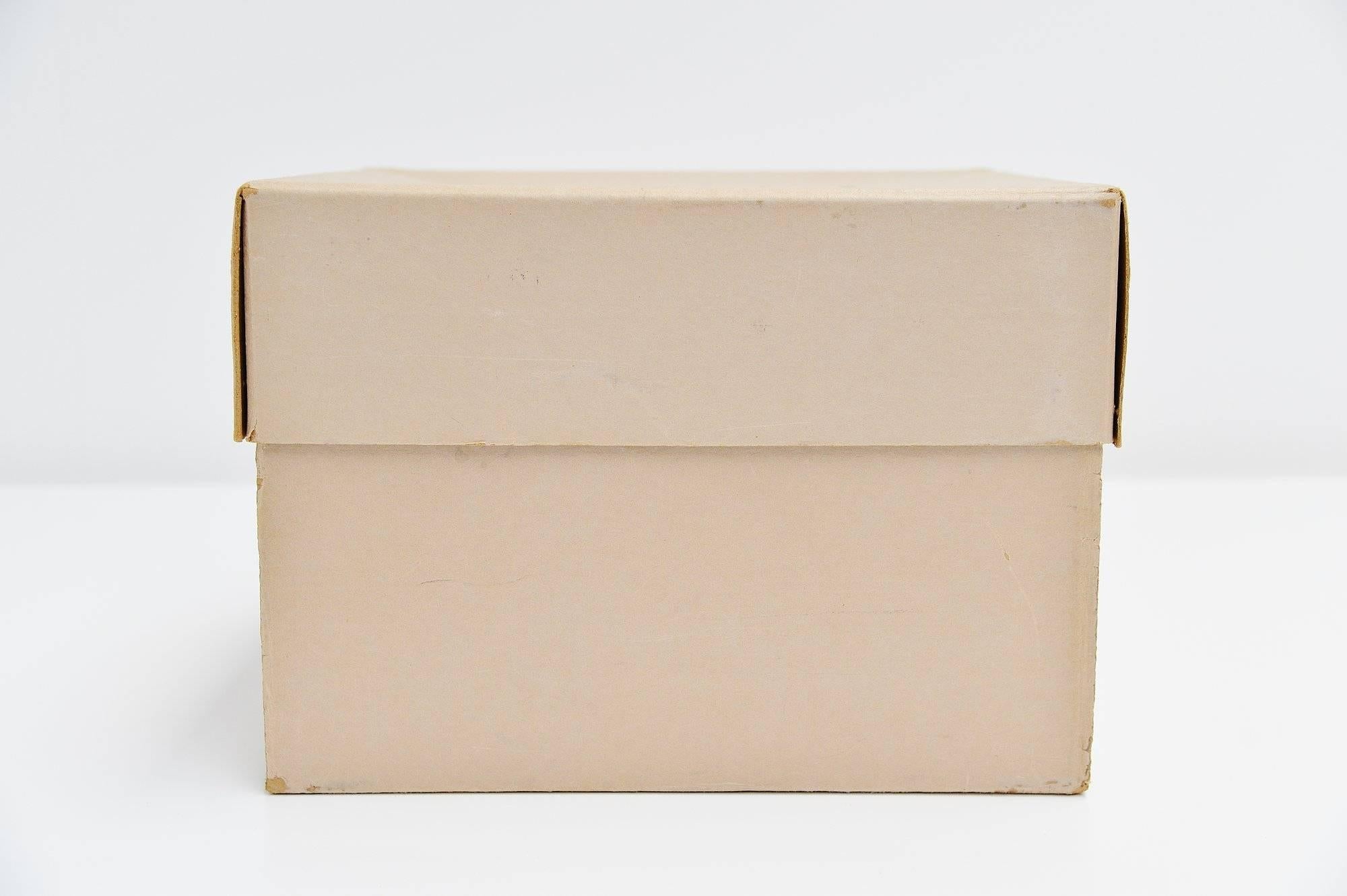 Bart van der Leck Packaging Box Metz & Co Holland, 1935 In Good Condition In Roosendaal, Noord Brabant
