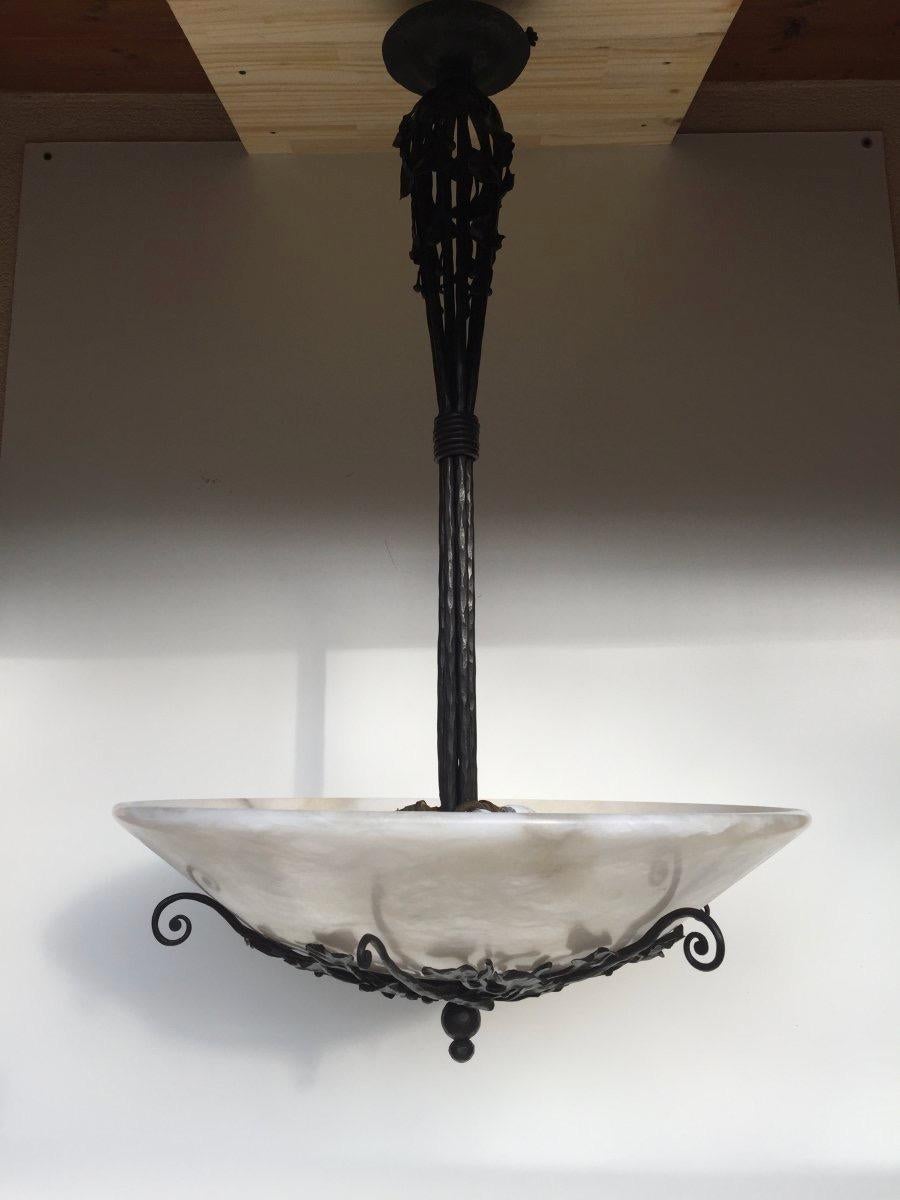 Barthelemie Art Deco Chandelier Wrought Iron and Alabaster For Sale 8