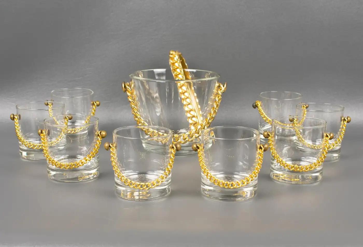 Modern Barware Cocktail Set Ice Bucket and 8 Glasses with Gilded Chain, 1980s For Sale