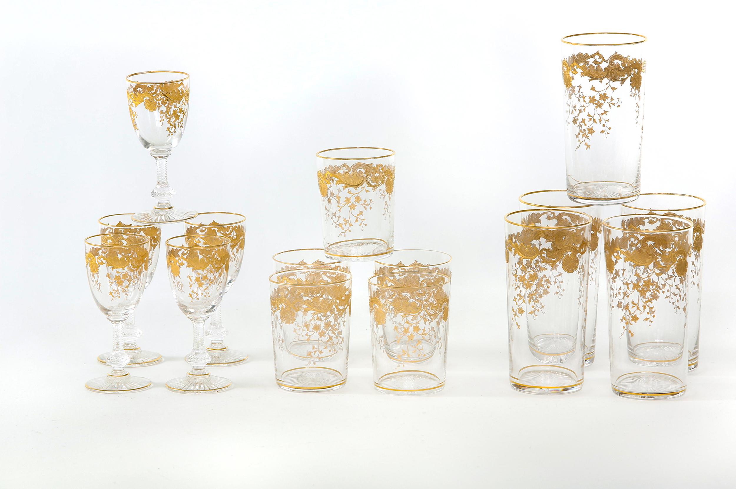 Barware / Tableware Crystal / Gold Service In Good Condition In Tarry Town, NY