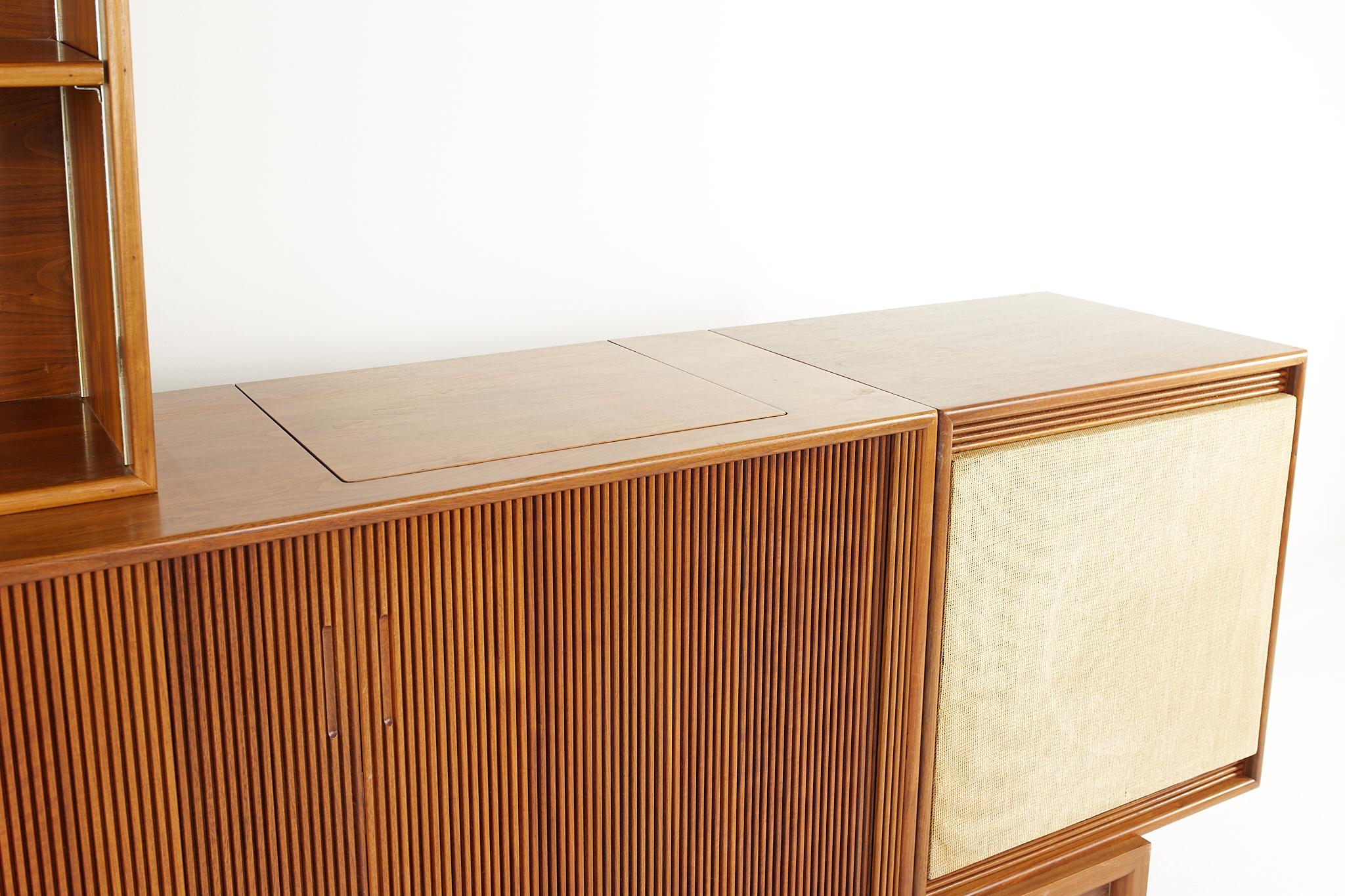 Barzilay Mid Century Modular Tambour Door Stereo Console and Bar 1