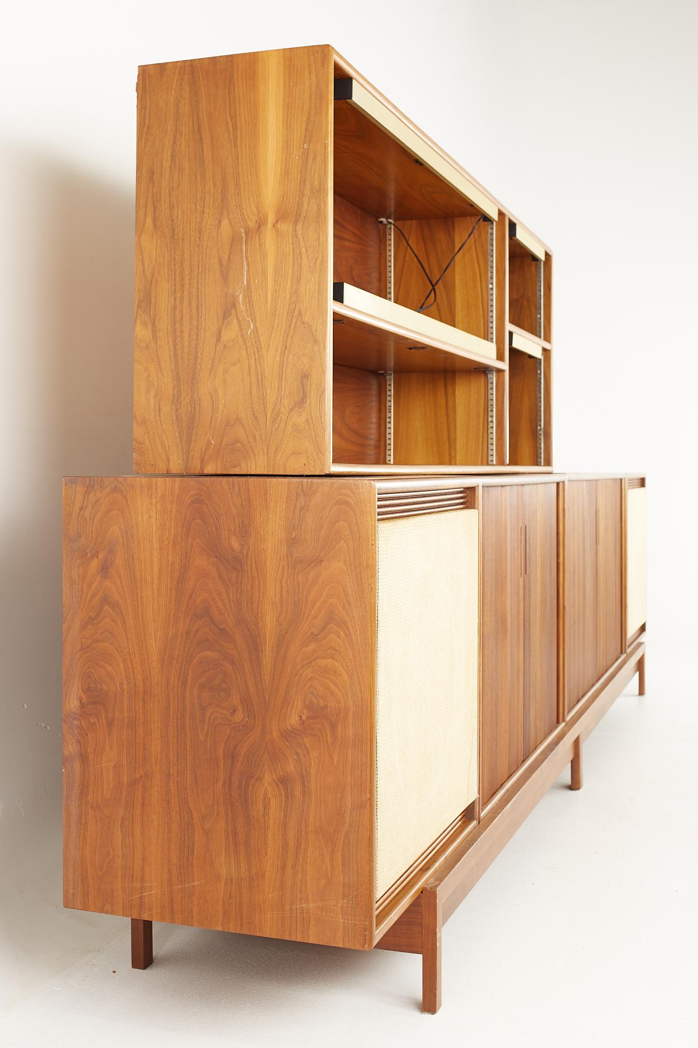 barzilay stereo cabinet