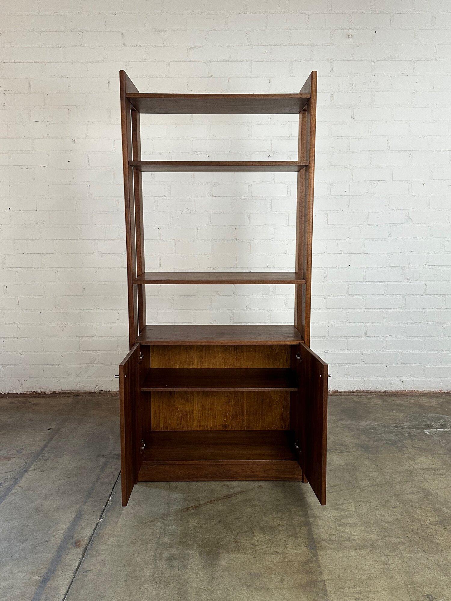 Barzilay style free standing bookcase #2 In Good Condition For Sale In Los Angeles, CA