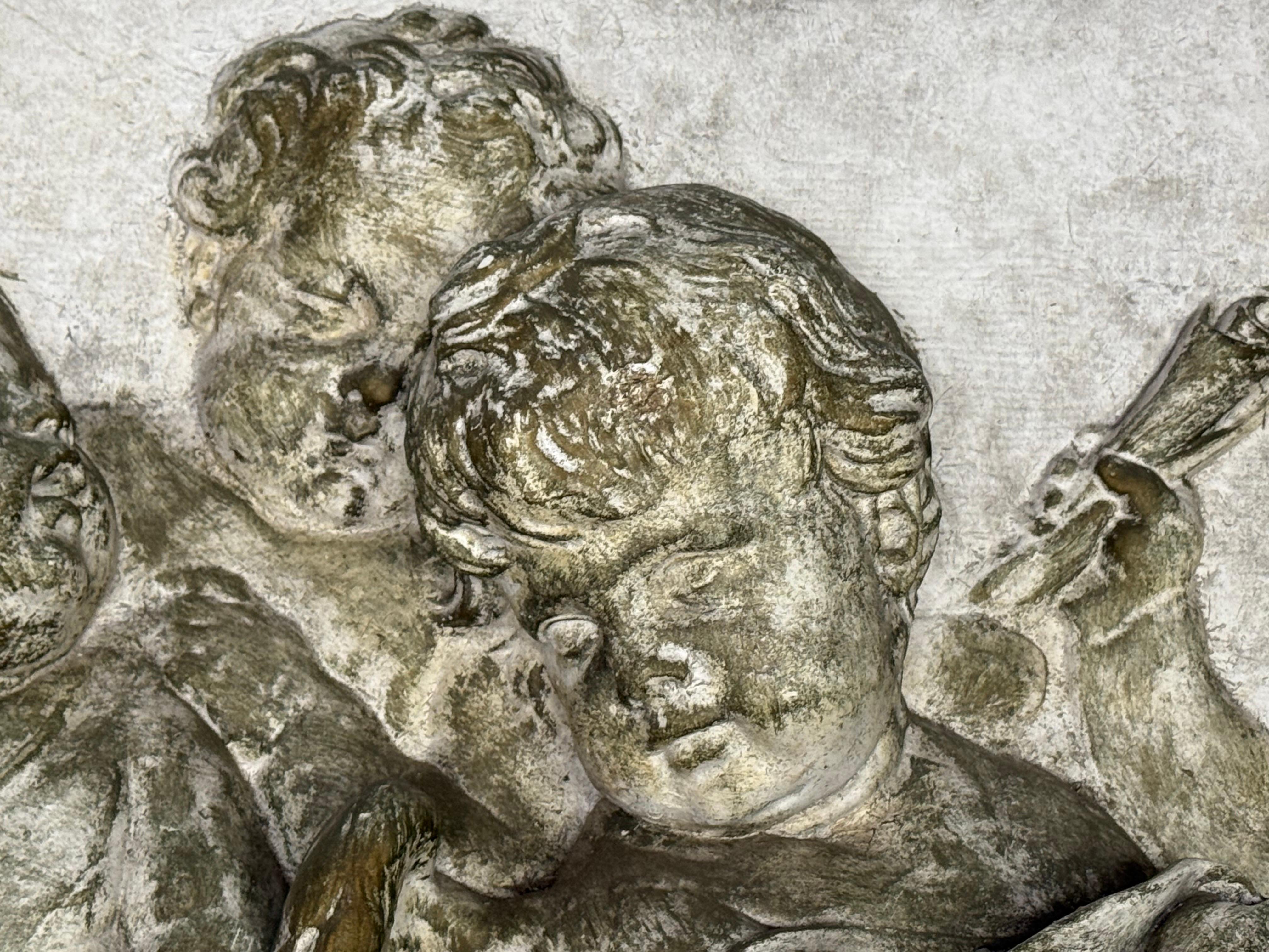 Plâtre Bas-relief représentant des figures de chérubins C.C. C. 1900 en vente