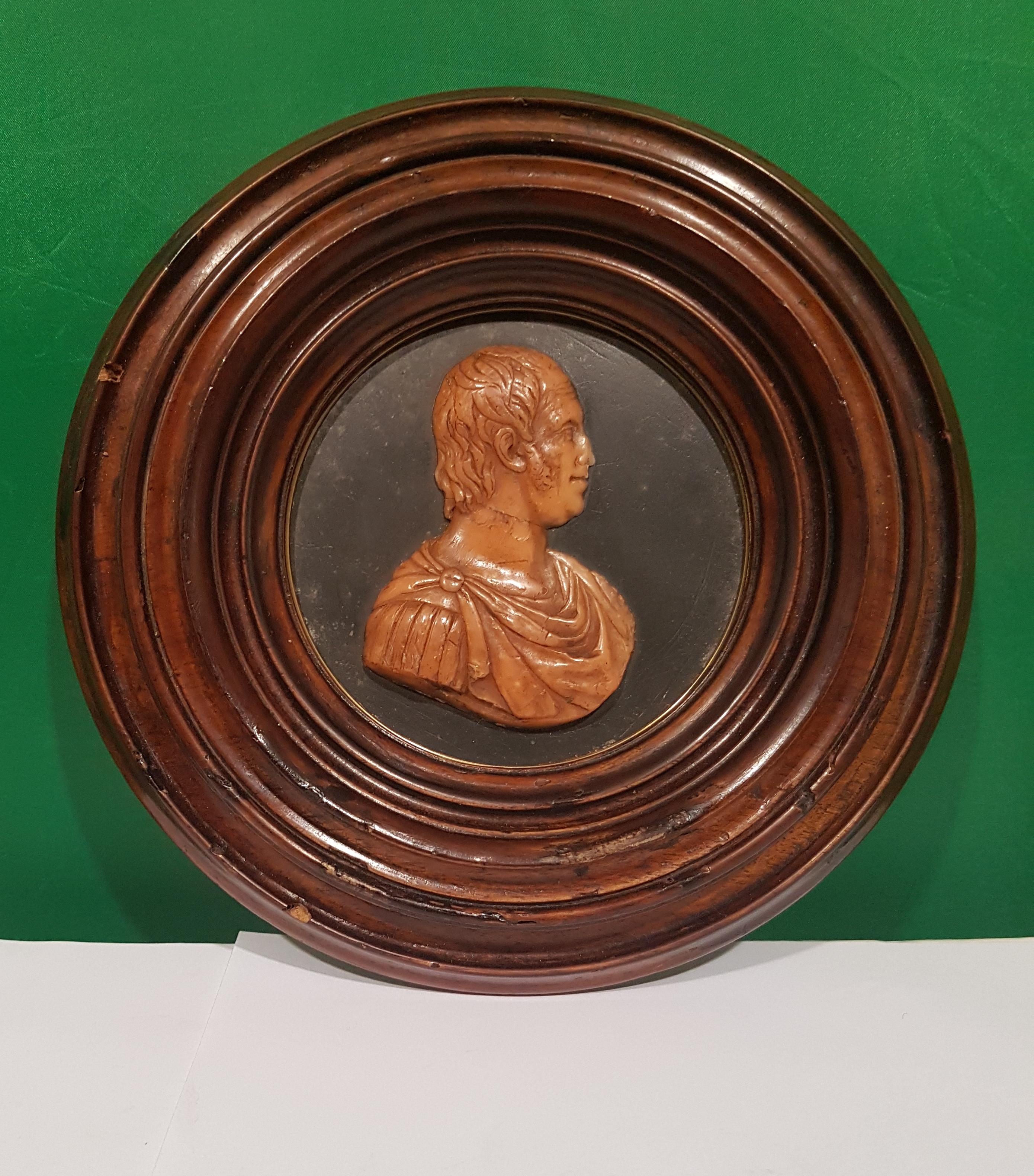 Carved Bas Rilief with Profile of Ferdinando IV Borbone, 19th Century For Sale