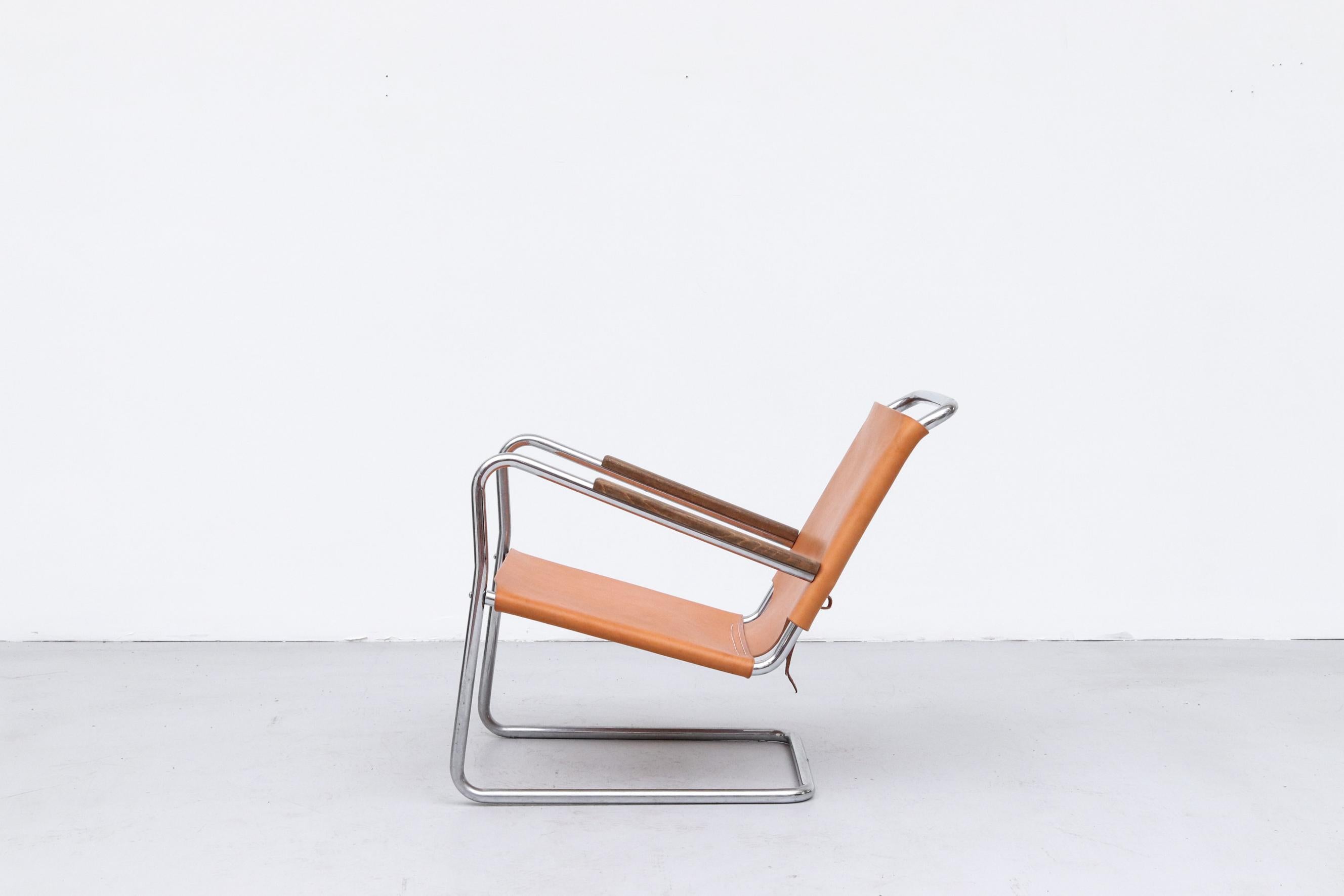 1930s Bas Van Pelt Leather and Chrome Tubular Lounge Chair with Wood Armrests In Good Condition For Sale In Los Angeles, CA