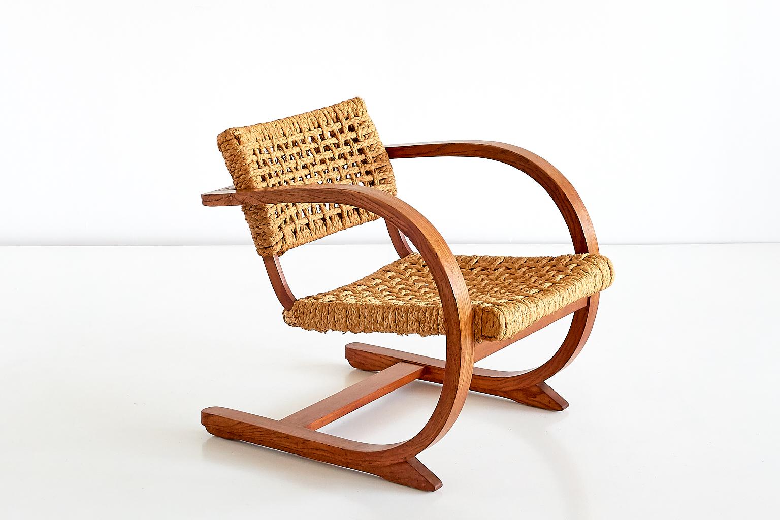 armchair the pelt