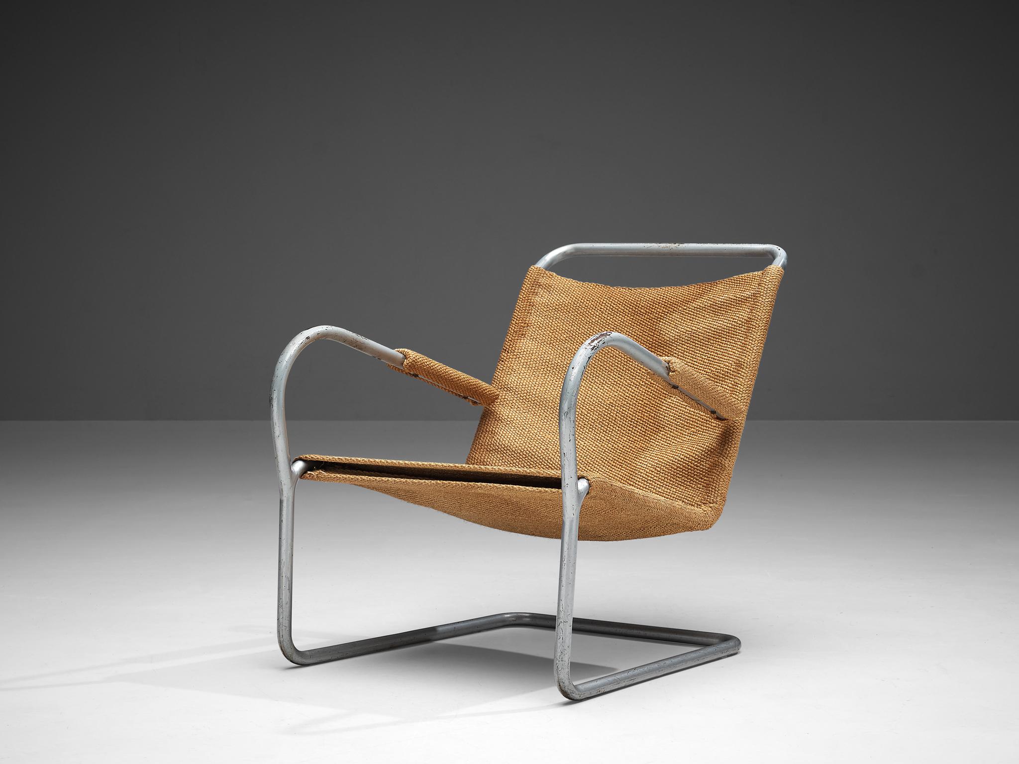 Bas van Pelt, fauteuil, métal, sisal, Pays-Bas, années 1930.

Cette chaise confortable et originale a été conçue par le designer d'intérieur et de mobilier néerlandais Bas van Pelt (1900-1945) et a été fabriquée par E.M.S. Overschie. Cette chaise