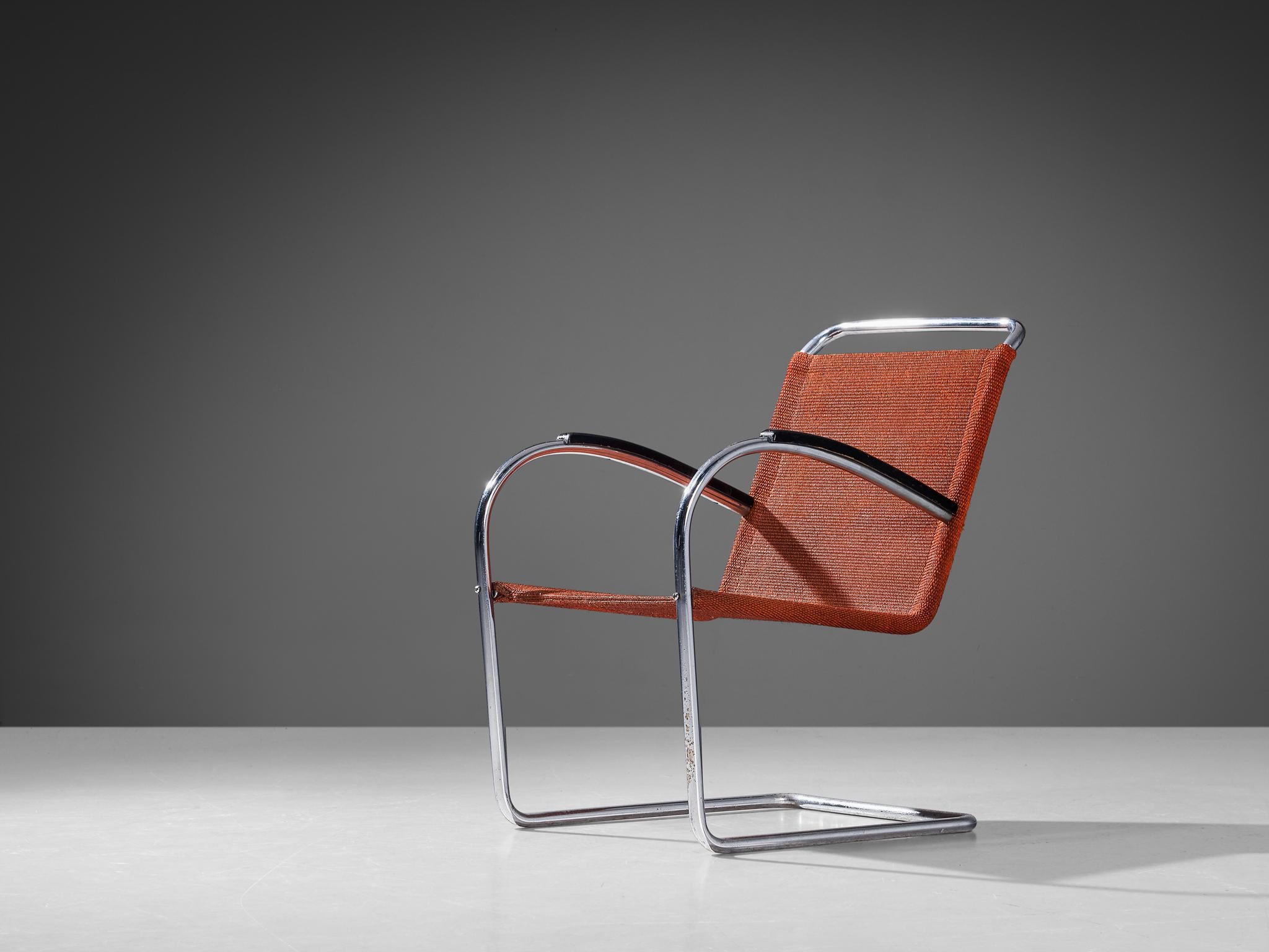 Bas van Pelt für EMS, Sessel, Metall, Sisal, Holz, Niederlande, 1930er Jahre.

Dieser originelle bequeme Stuhl wurde von dem niederländischen Innenarchitekten und Möbeldesigner Bas van Pelt (1900-1945) entworfen und von E.M.S. Overschie hergestellt.