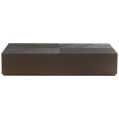 Table basse en basalte conçue par Dami, Pays-Bas
