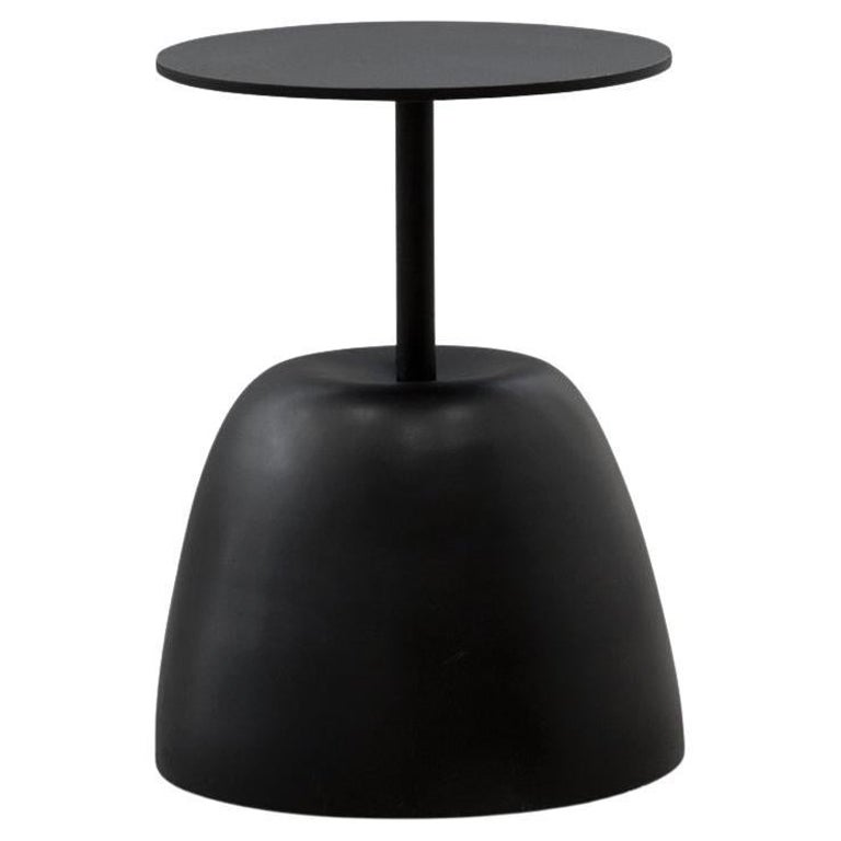 Basalto-Tisch von Imperfettolab im Angebot