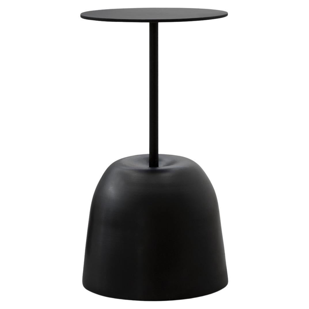 Basalto-Tisch von Imperfettolab im Angebot