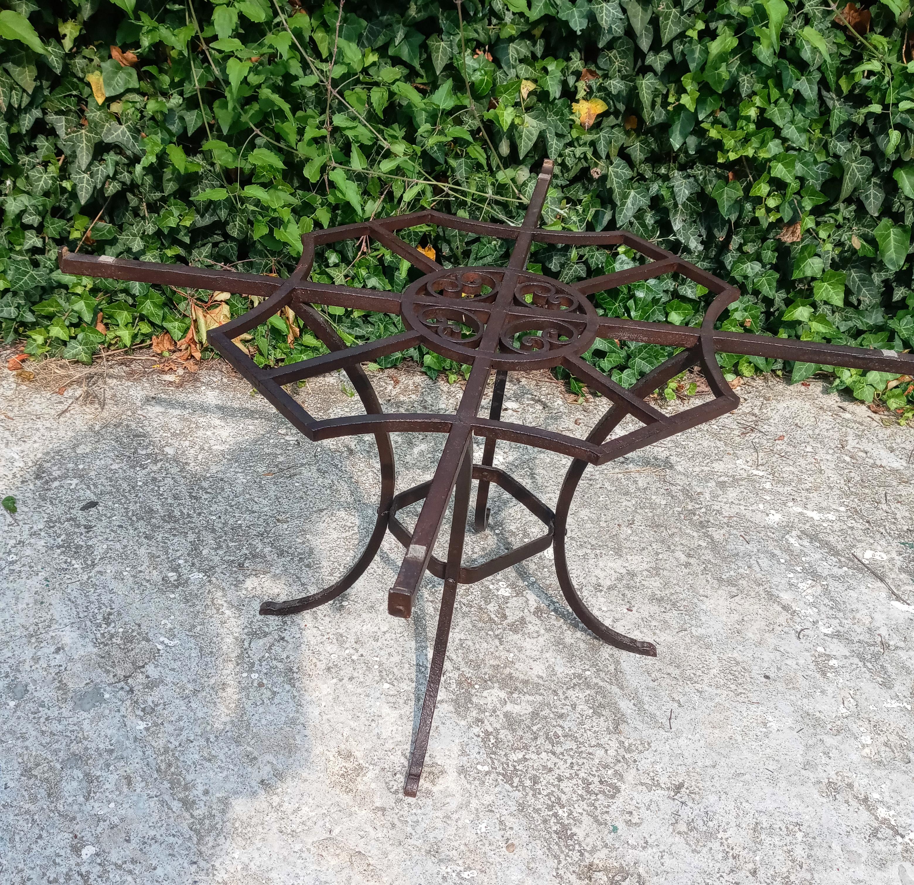 Wrought Iron base x coffee table, wrought iron For Sale